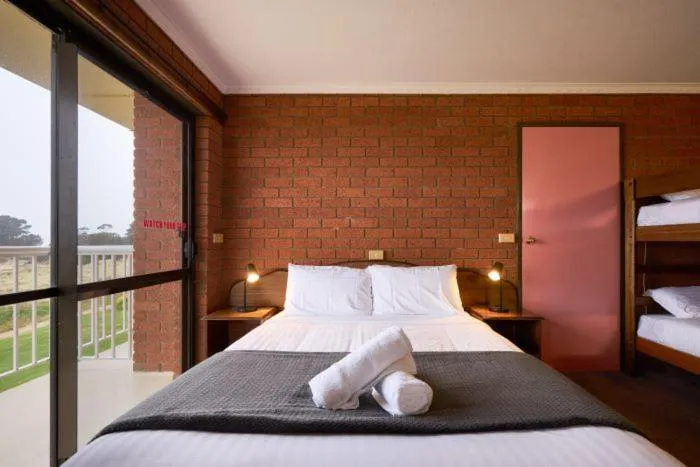 Bed in The Waterloo Hotel