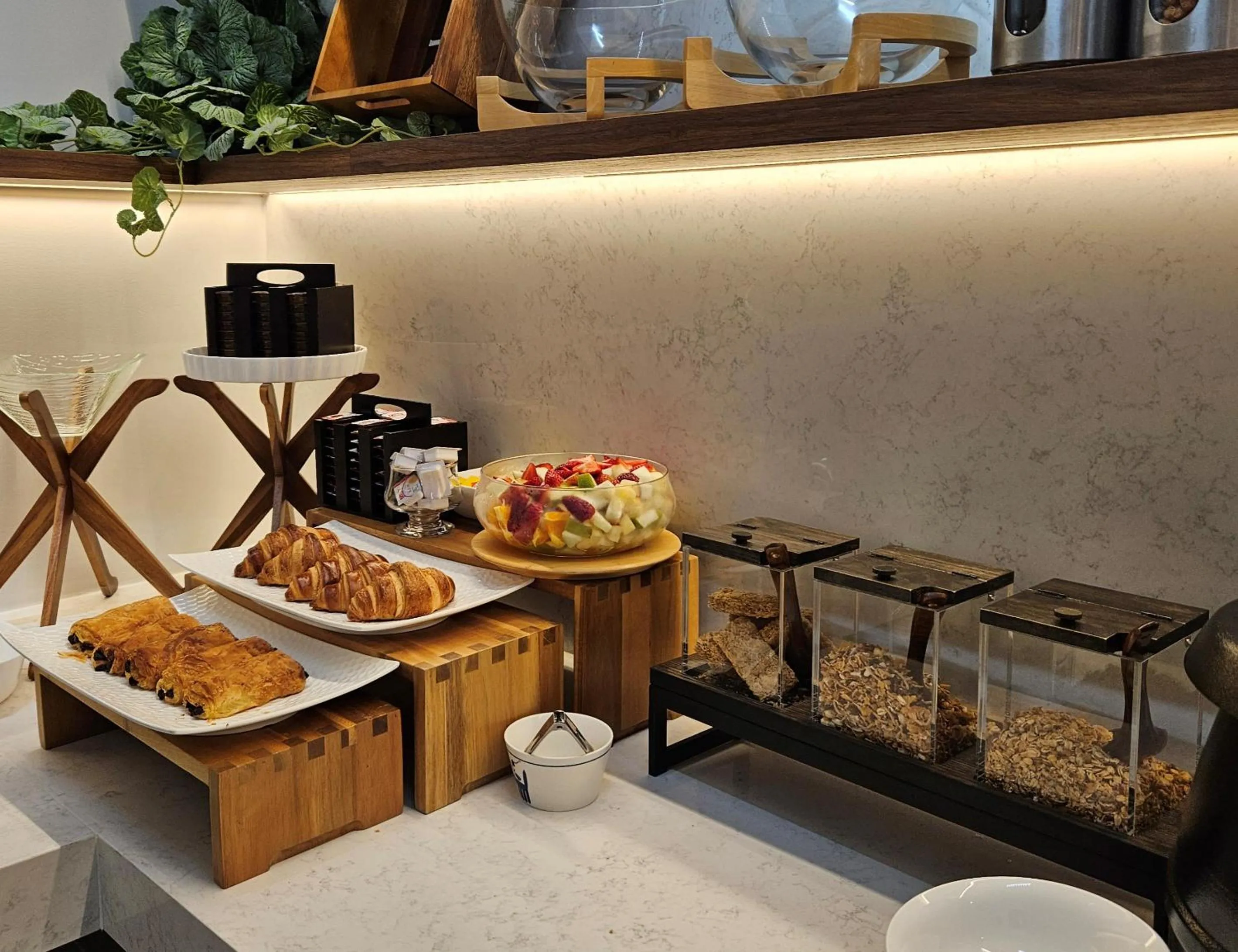 Restaurant/places to eat in Best Western Newmarket Inn & Suites