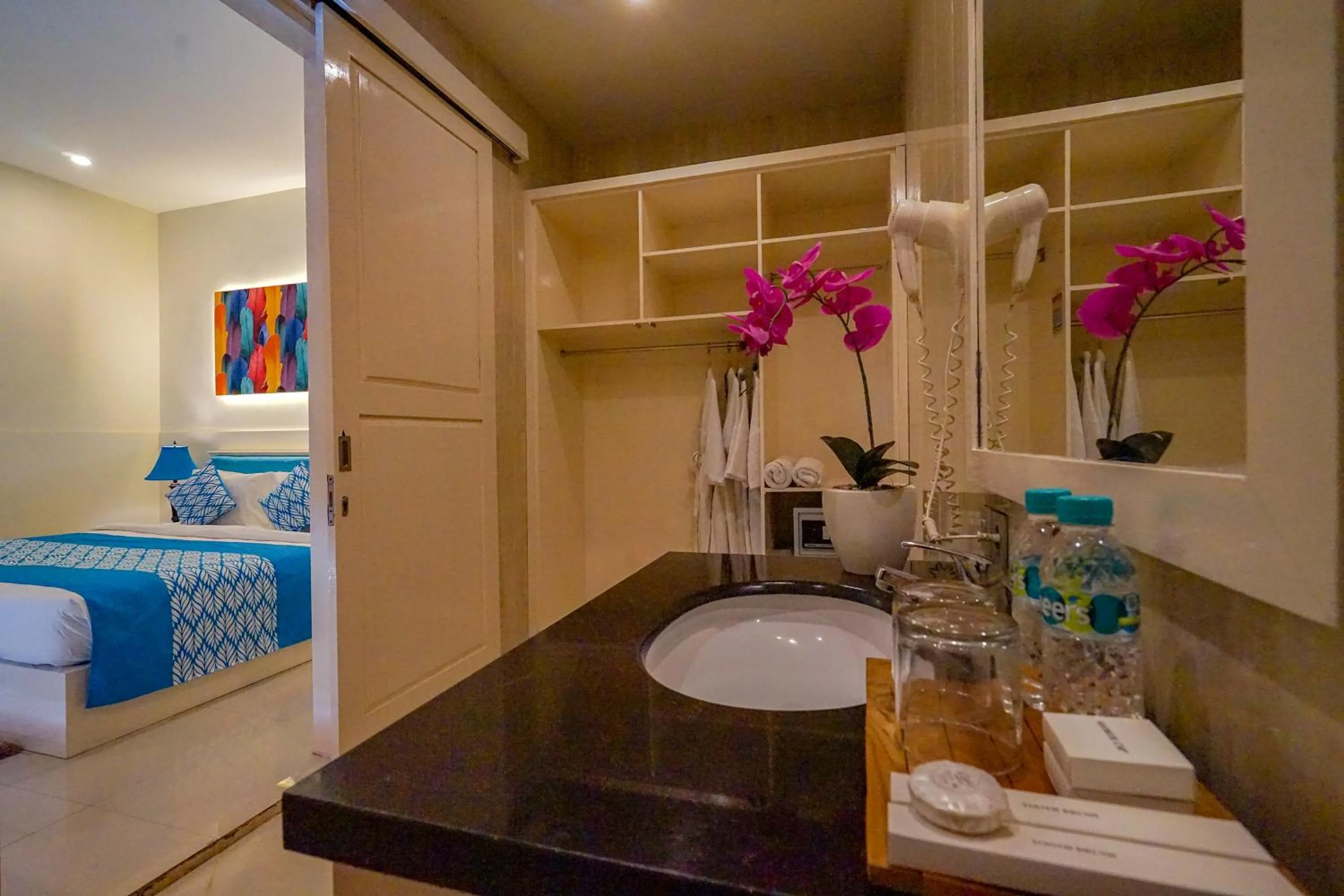 Bathroom, Bed in Awila Villas Kuta by The Wina Resorts
