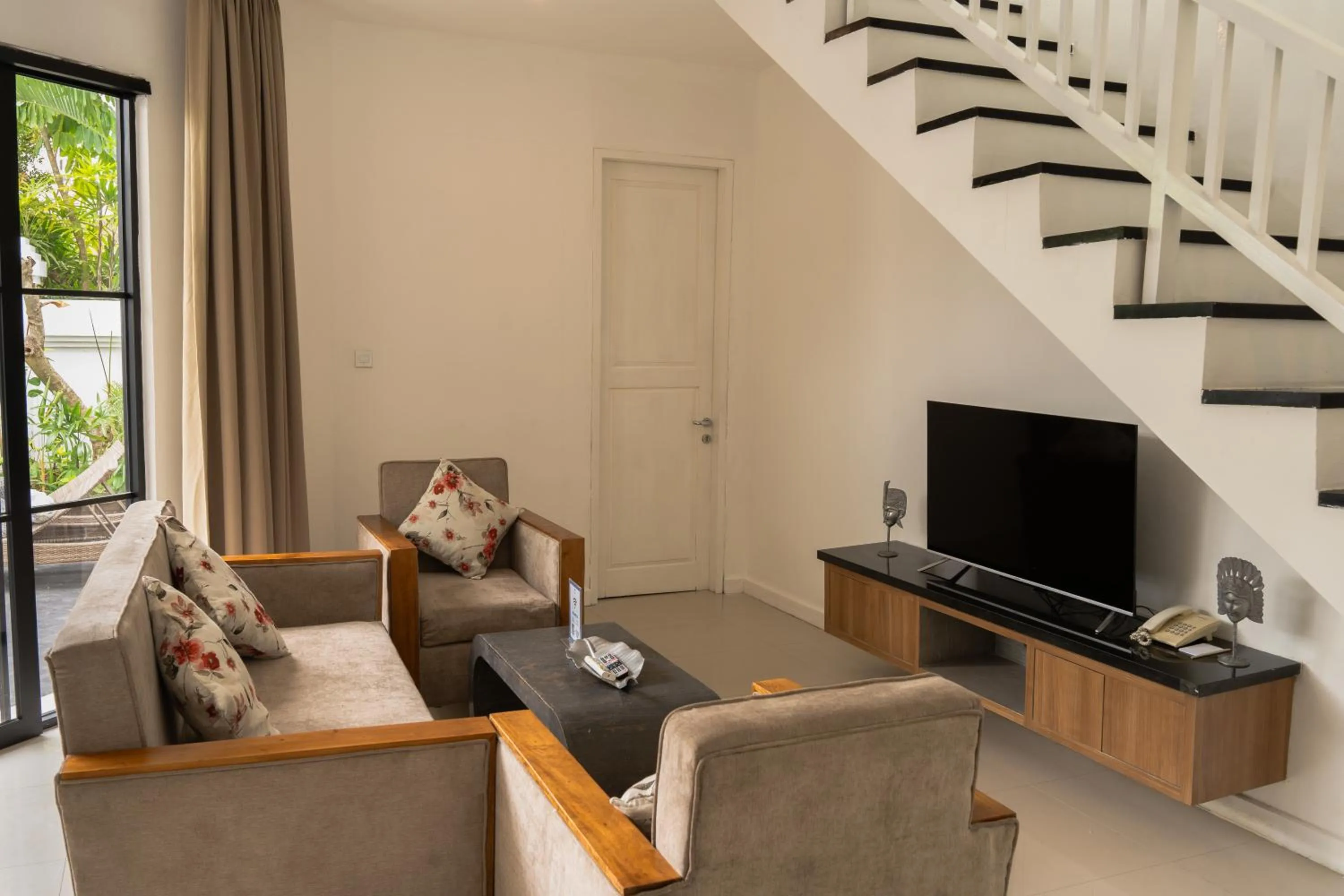 TV and multimedia in Awila Villas Kuta by The Wina Resorts