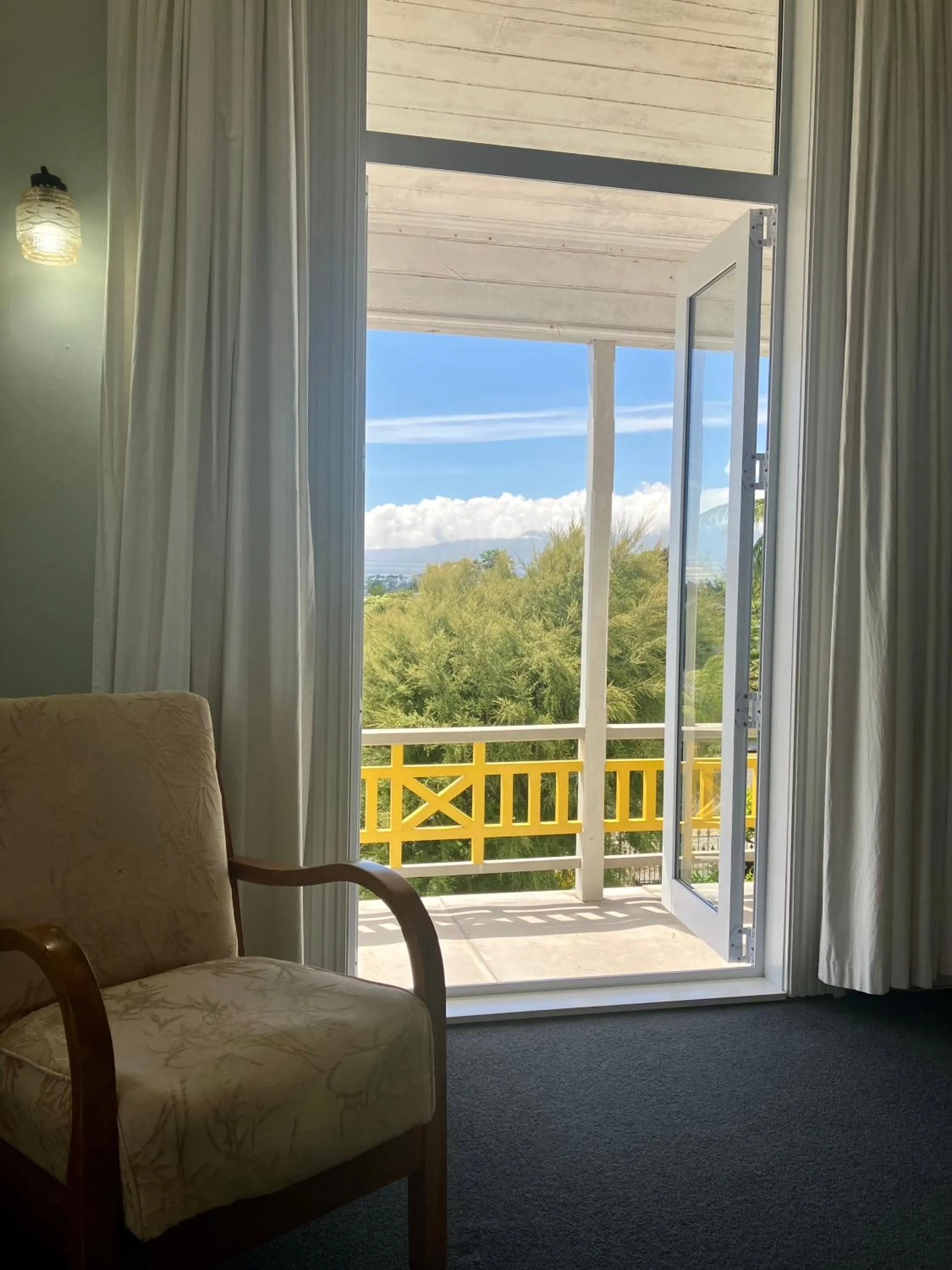 Balcony/Terrace in Tripinn Airconditioned Motels & Affordable Accommodation