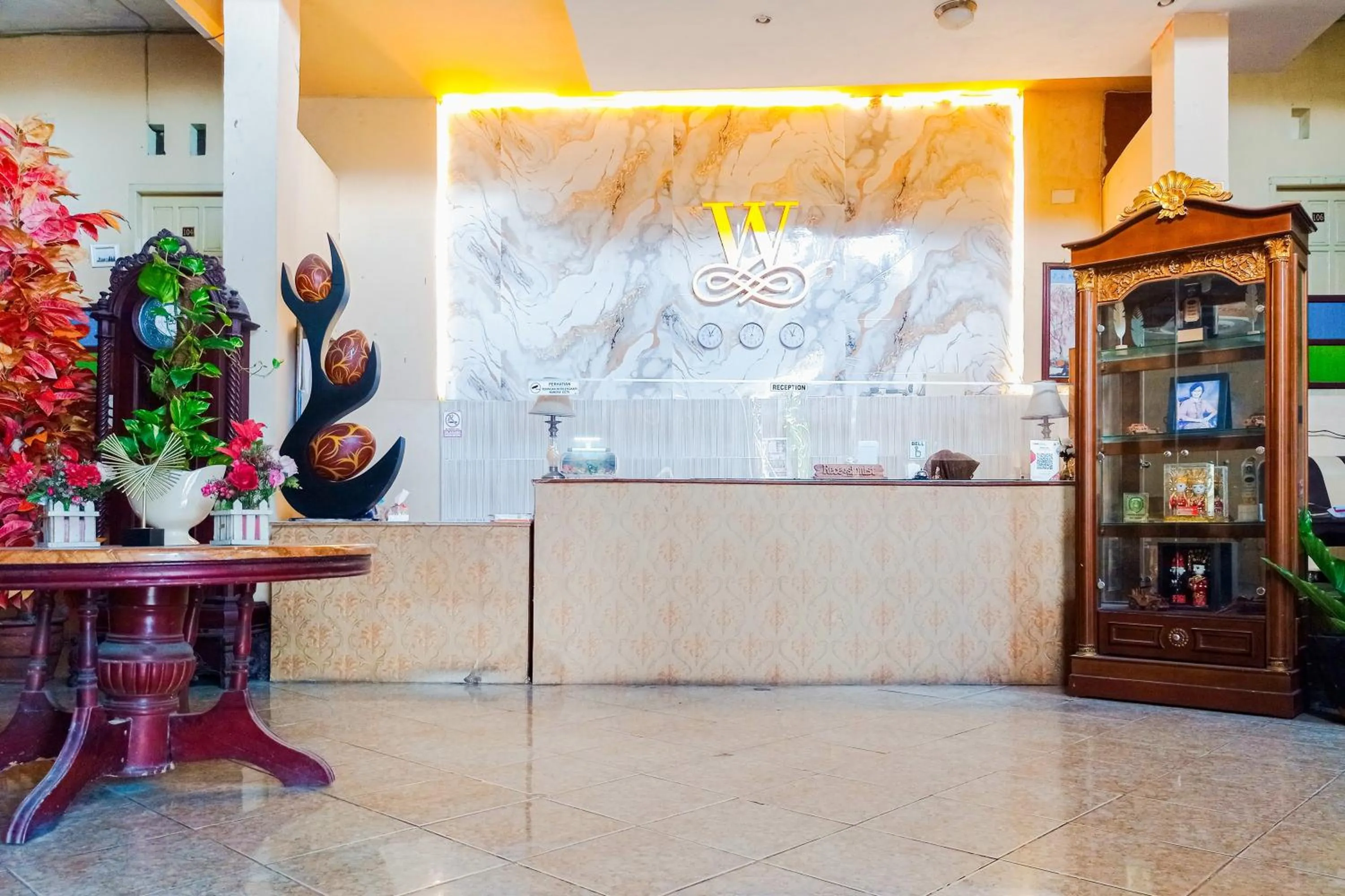 Lobby or reception in Urbanview at Wedika Hotel Bengkulu