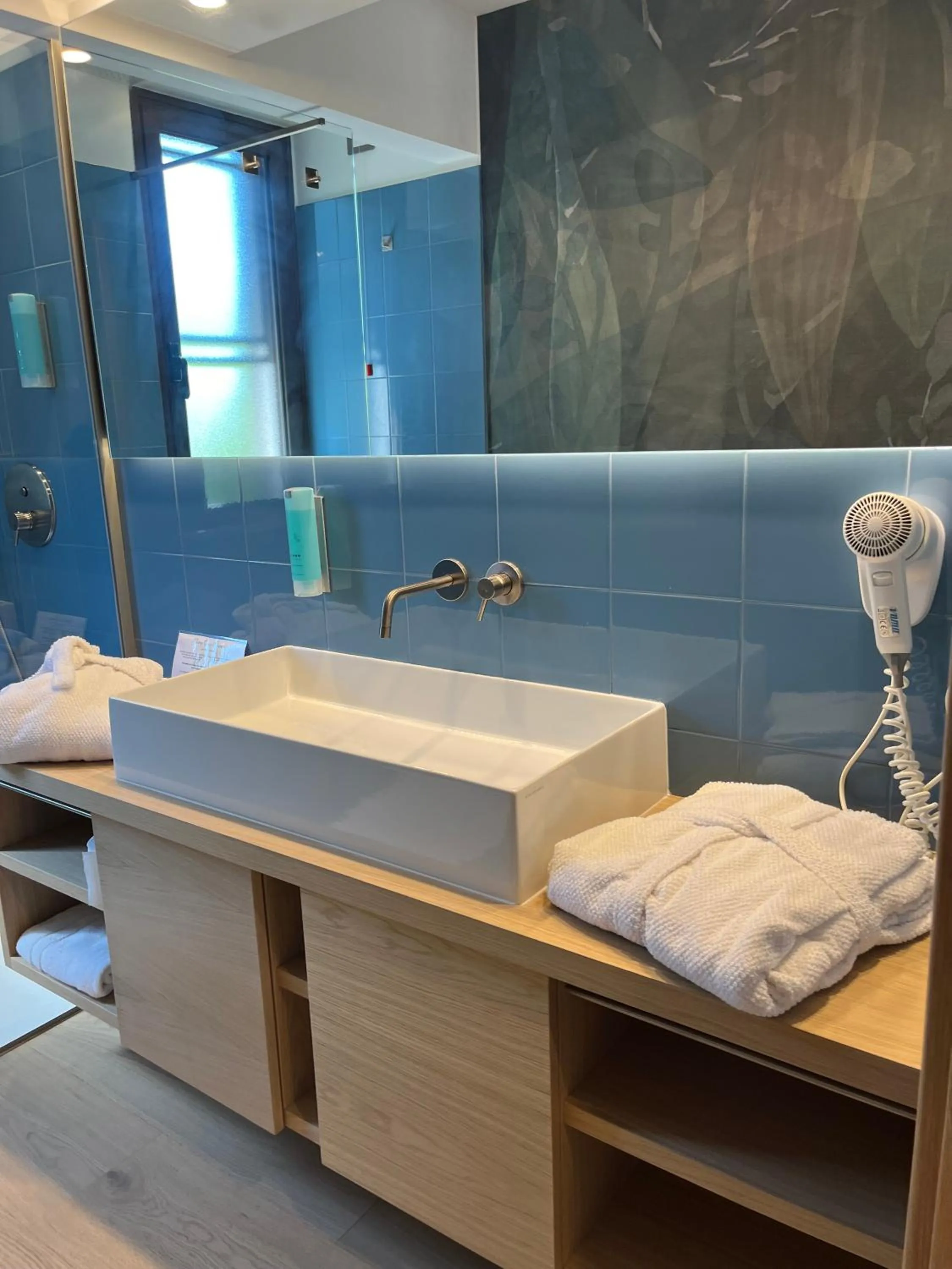 Bathroom in Albergo Residenziale Menhirs