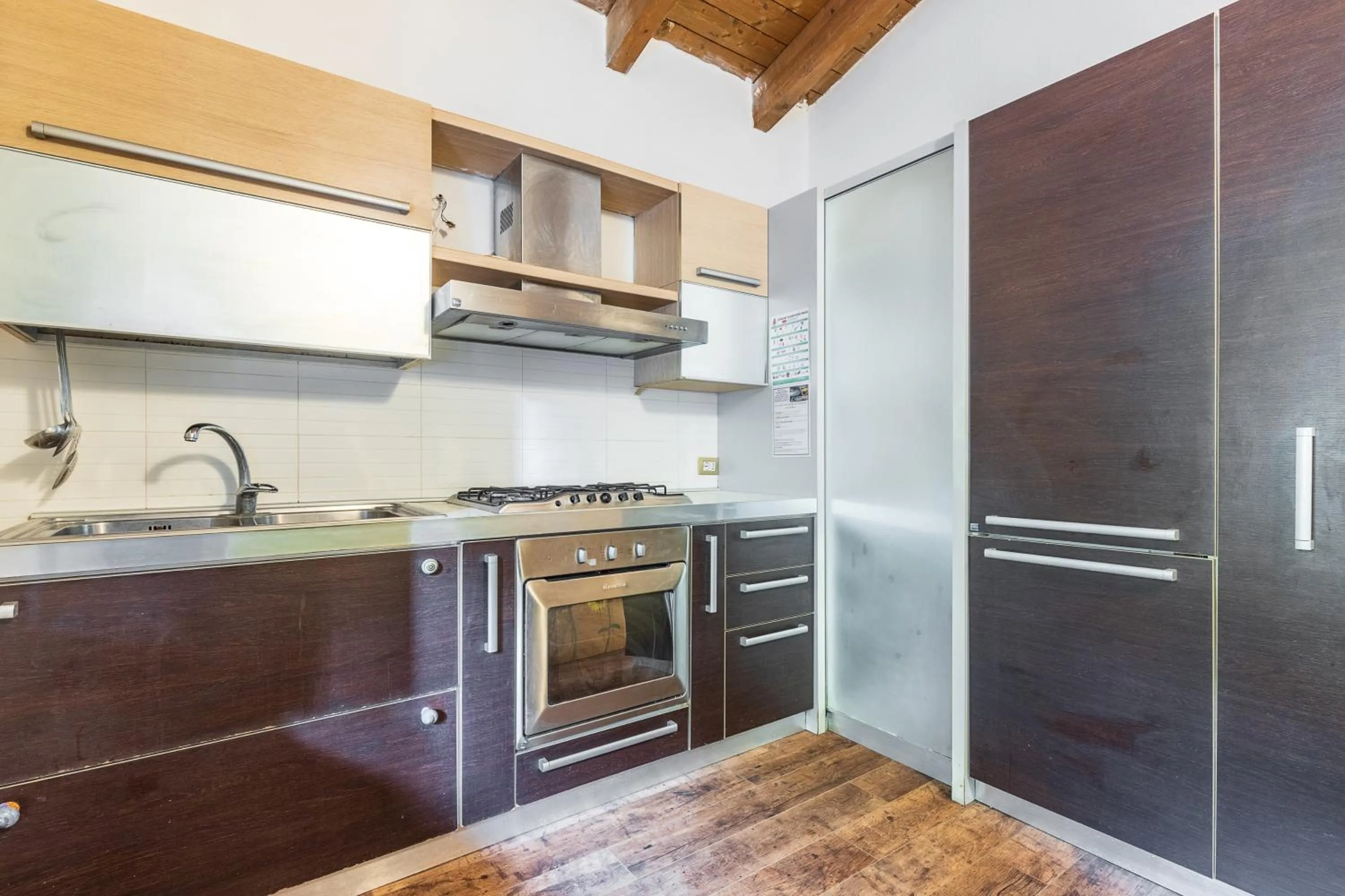 Kitchen or kitchenette in Albergo Residenziale Menhirs