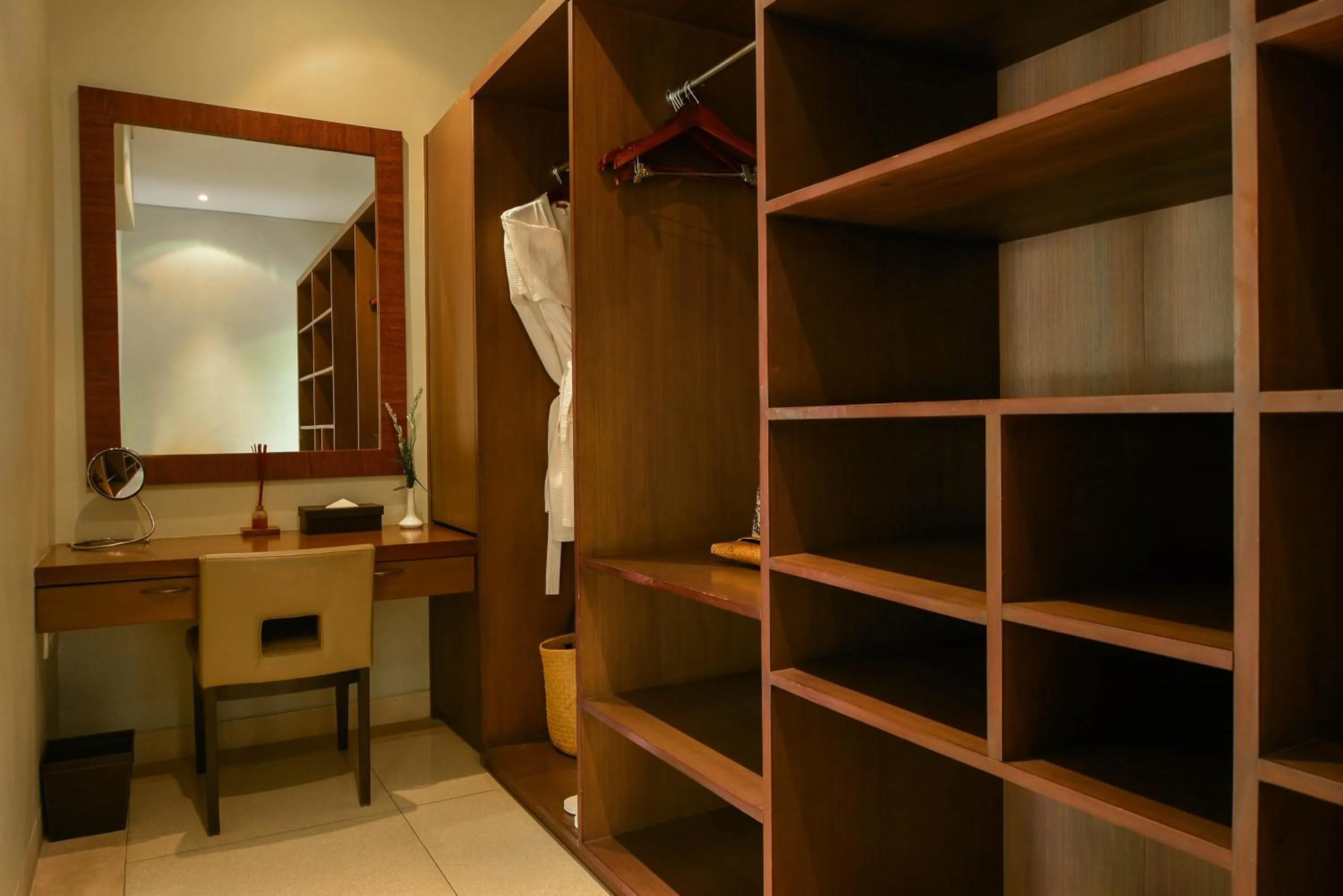 wardrobe in Nyaman Villas Seminyak