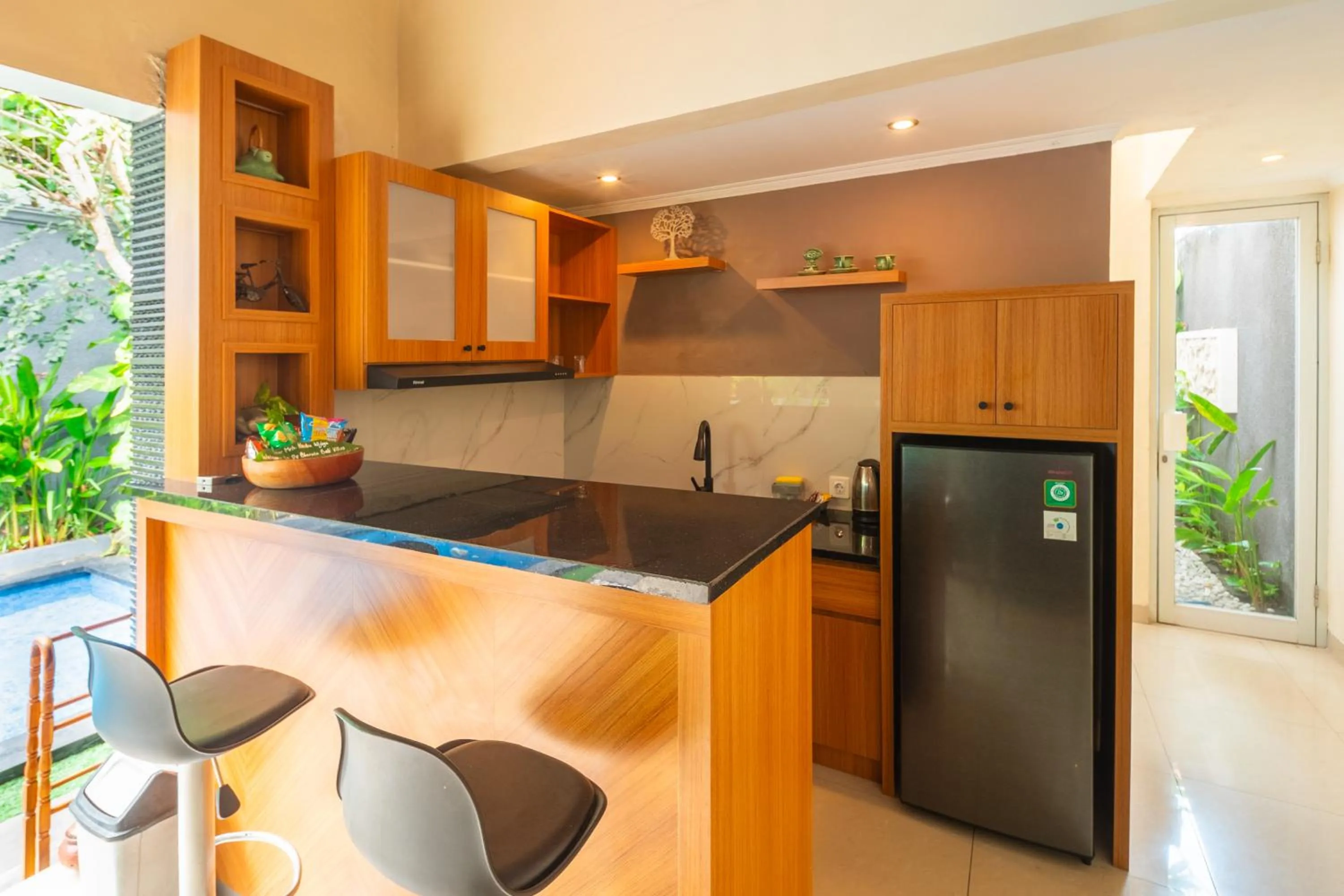 Kitchen or kitchenette in De' Bharata Bali Villas