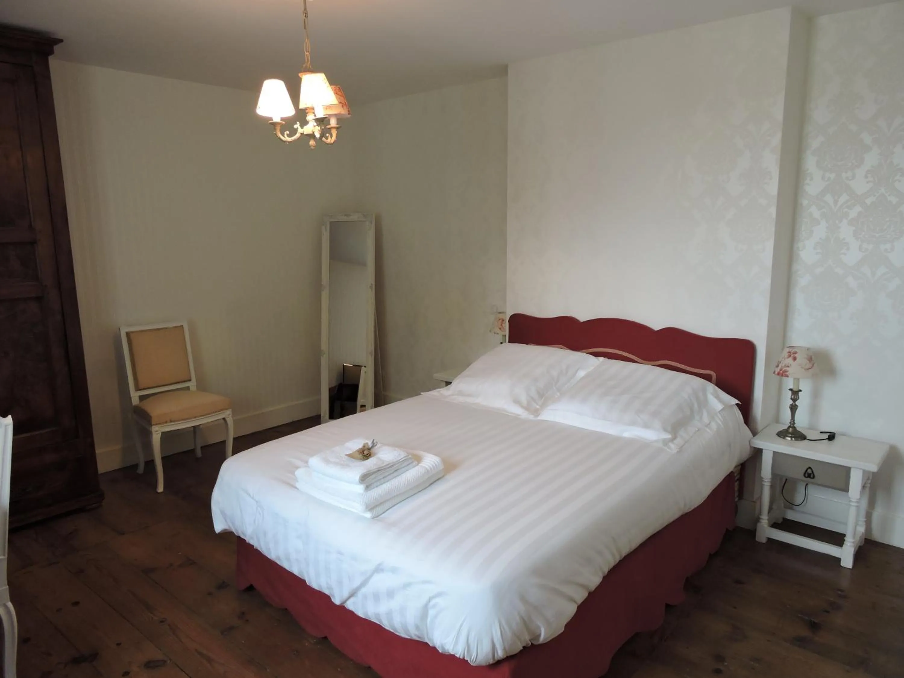 Bed in LA VILLA DU BEARN