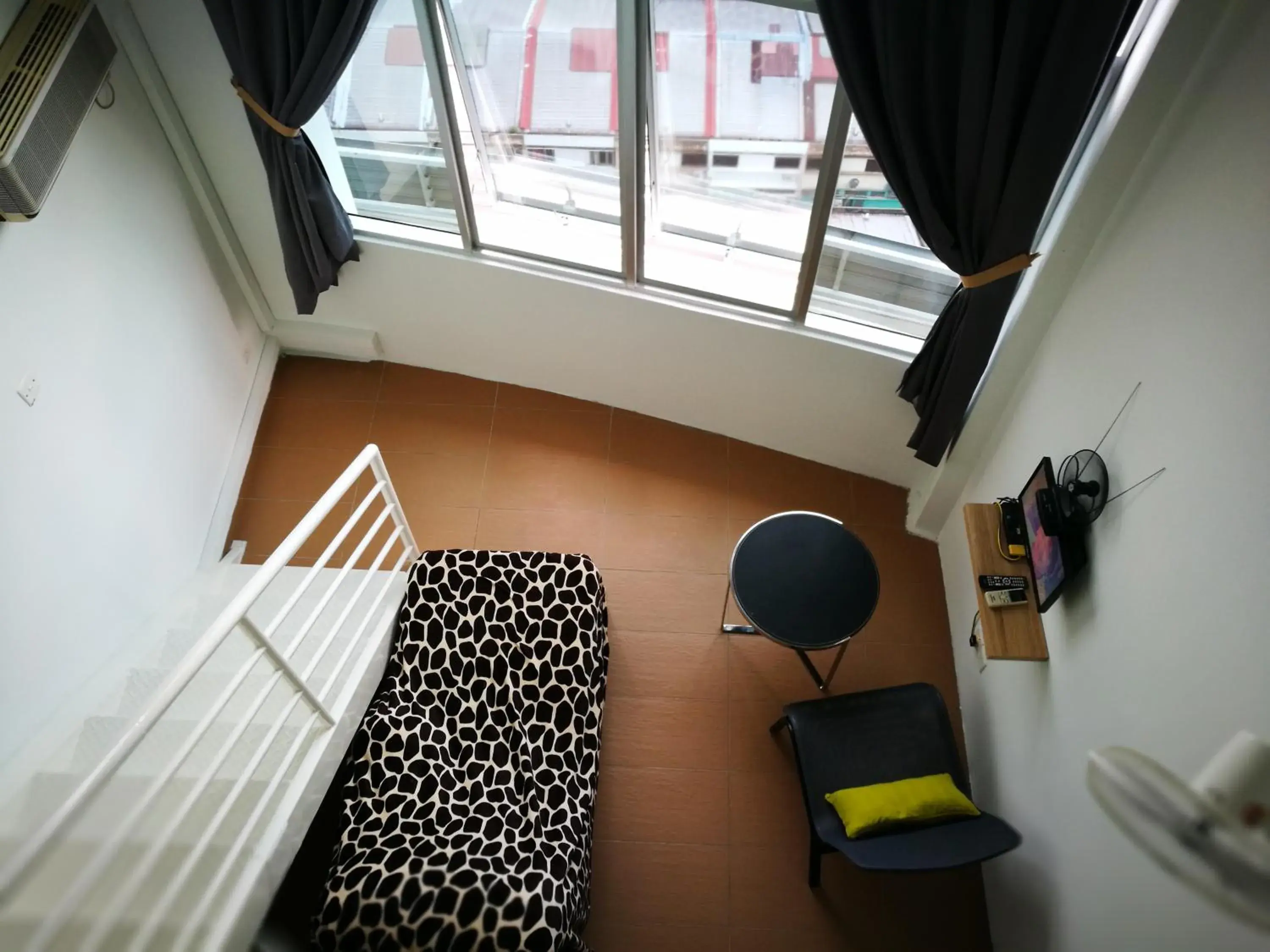 Bed in Comfort Zone @ The CEO Loft by Joal Bed in Comfort Zone @ The CEO Loft by Joal