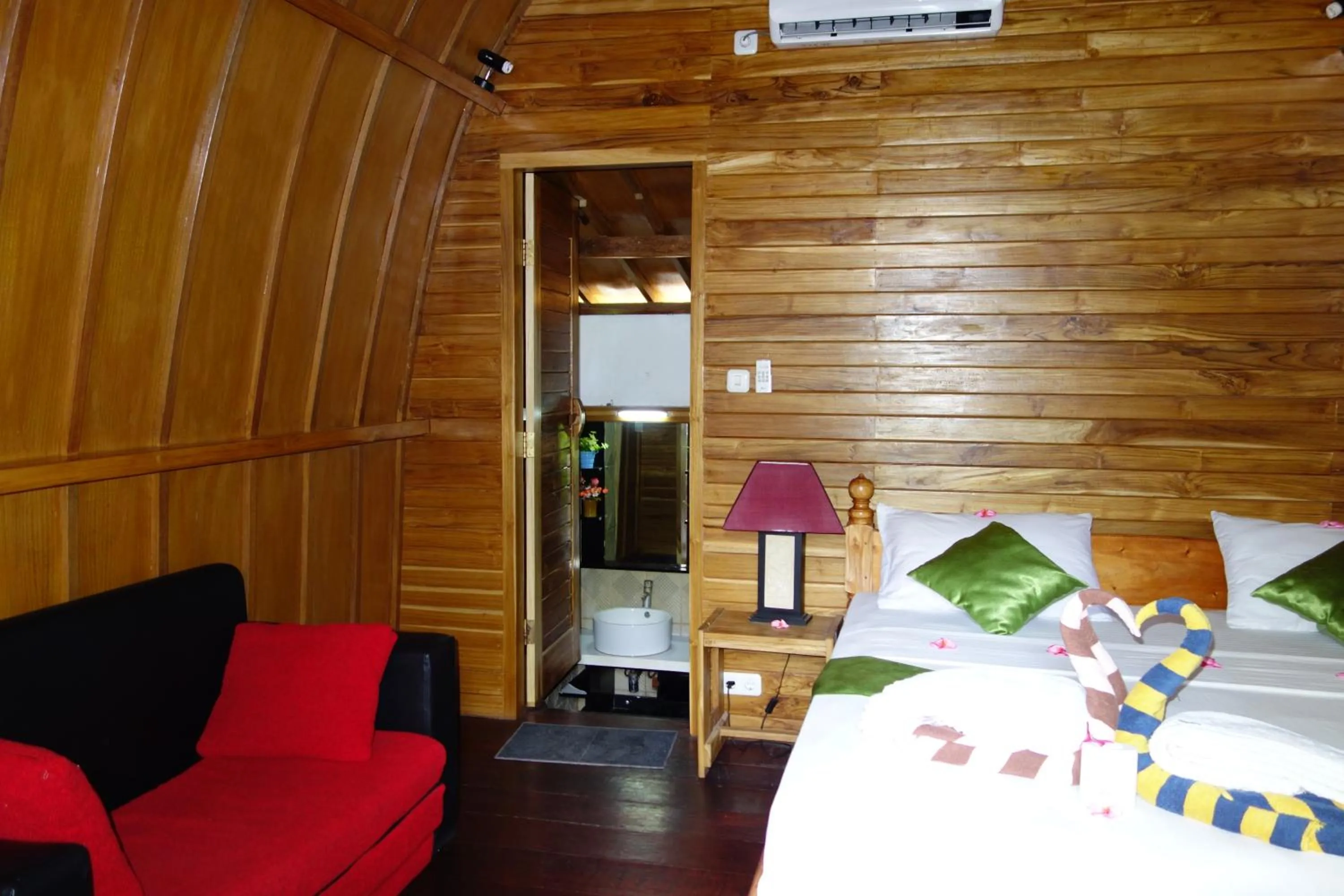 Bathroom, Bed in Banana Leaf Bungalow