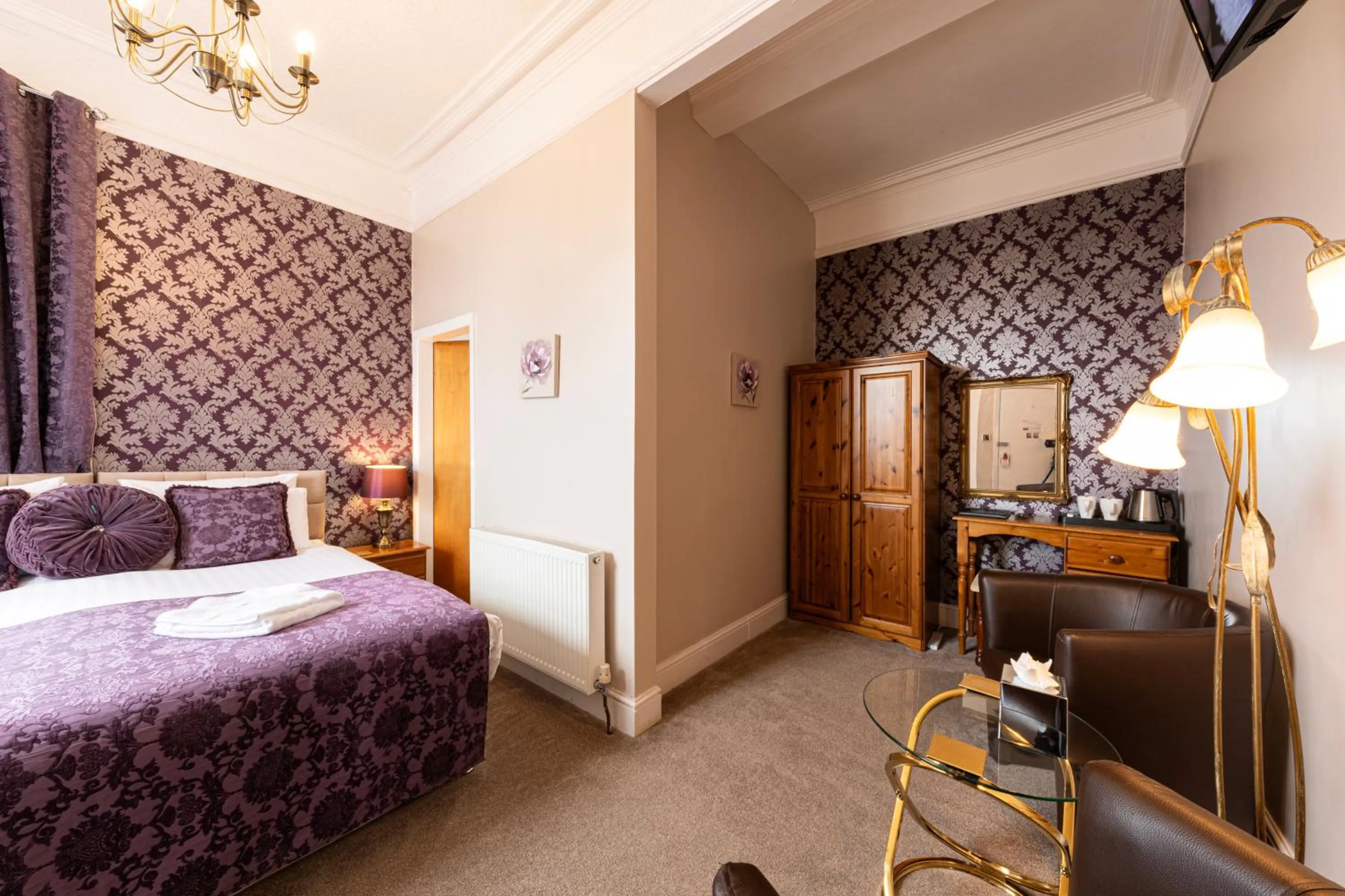 Bedroom, Bed in The Annan Hotel