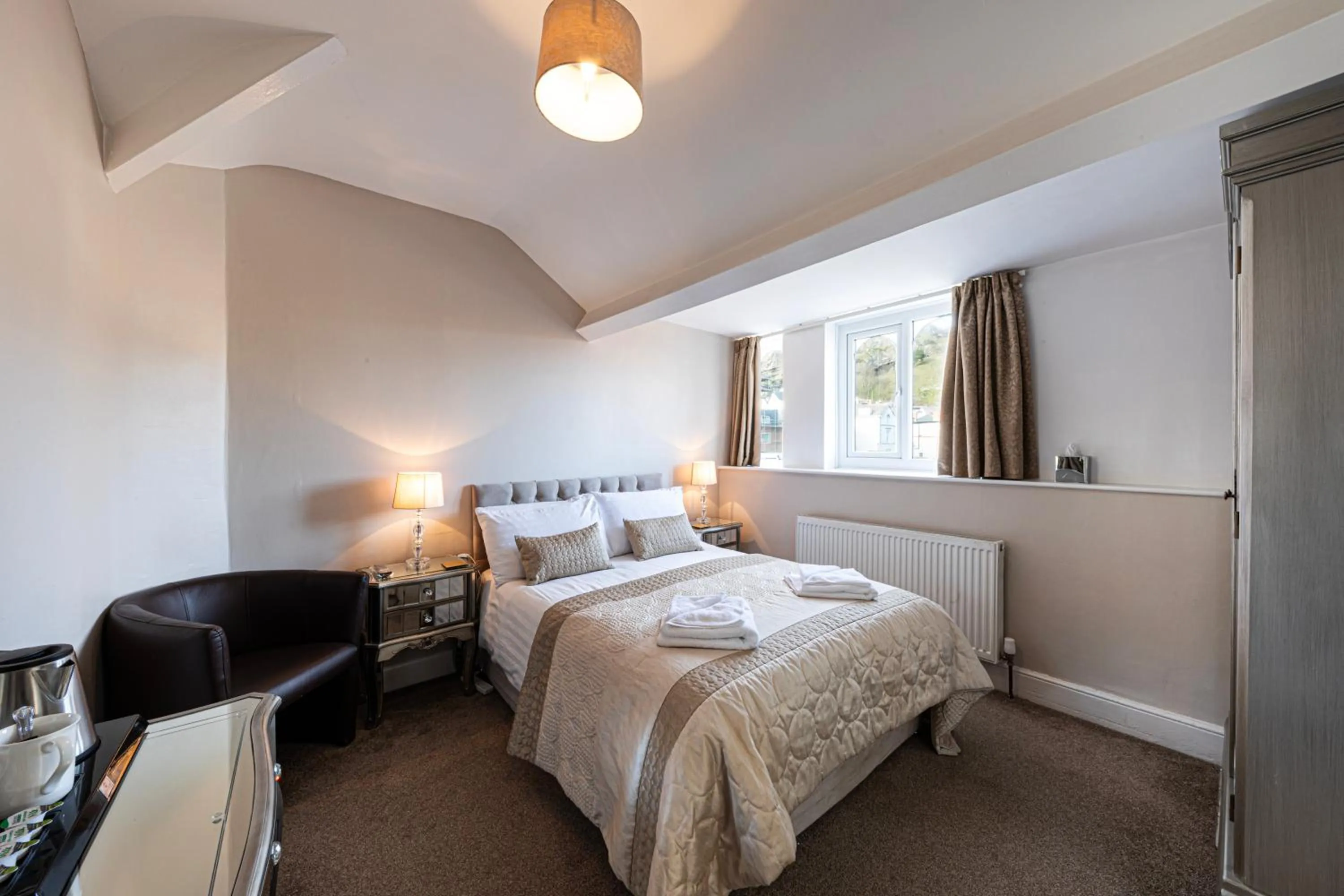 Bedroom, Bed in The Annan Hotel