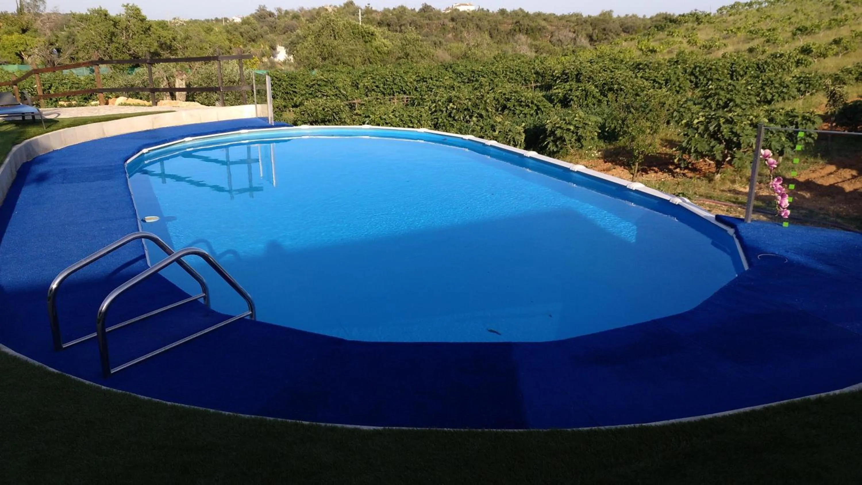 Swimming pool in Monte das Perdizes
