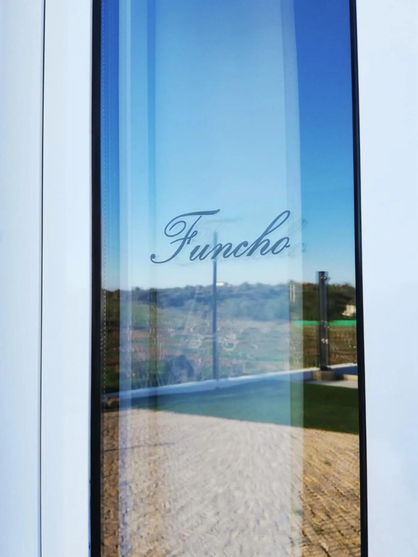 Logo/Certificate/Sign in Monte das Perdizes