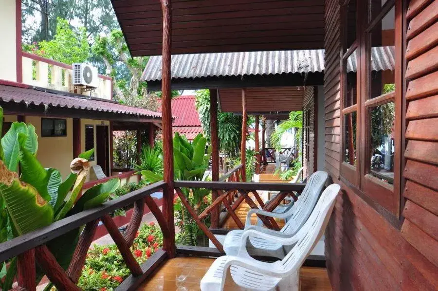 Budget Double Room in Island View Bungalows Budget Double Room in Island View Bungalows