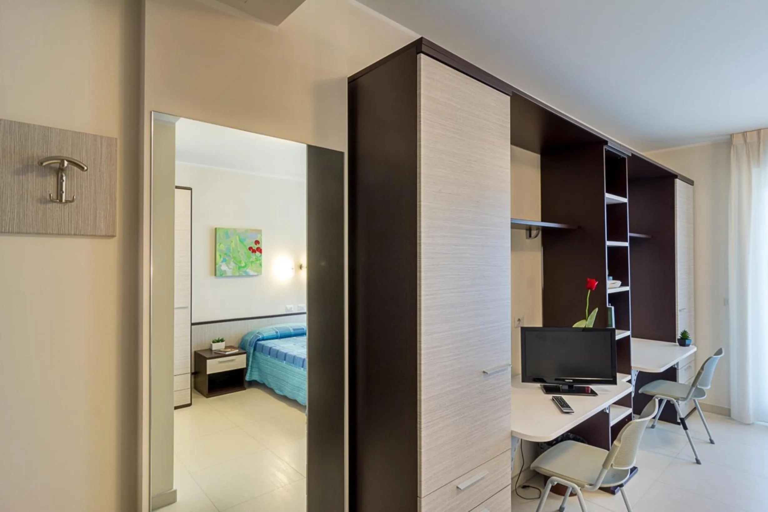 Photo of the whole room, TV/Entertainment Center in Hotel Spazio Residenza