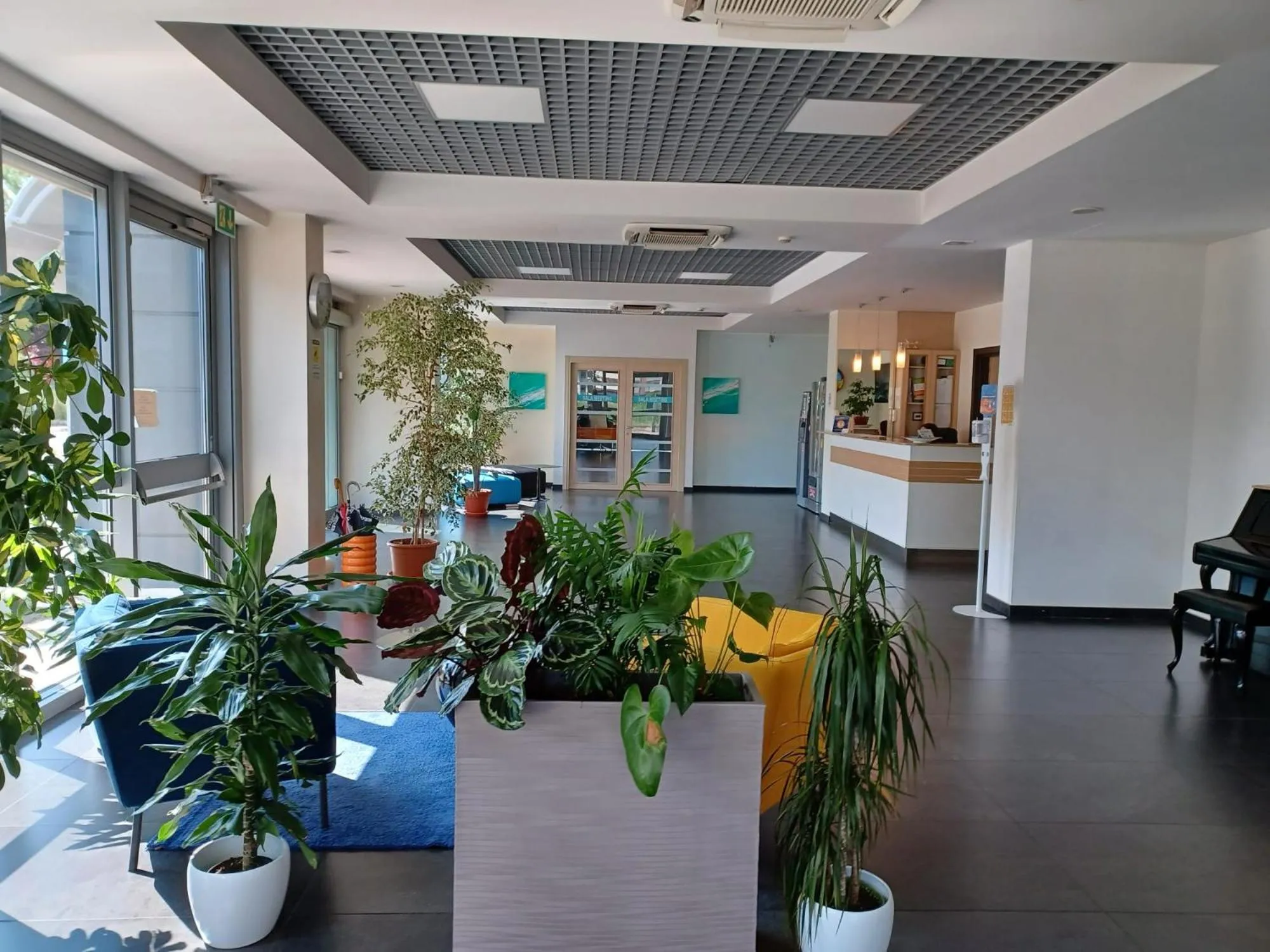 Living room, Lobby/Reception in Hotel Spazio Residenza