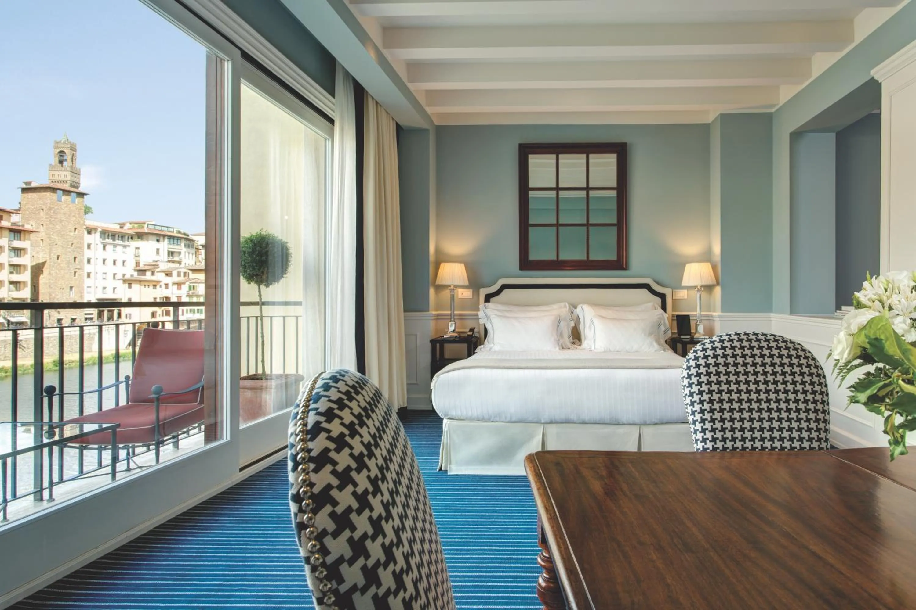 Bedroom, Bed in Hotel Lungarno - Lungarno Collection