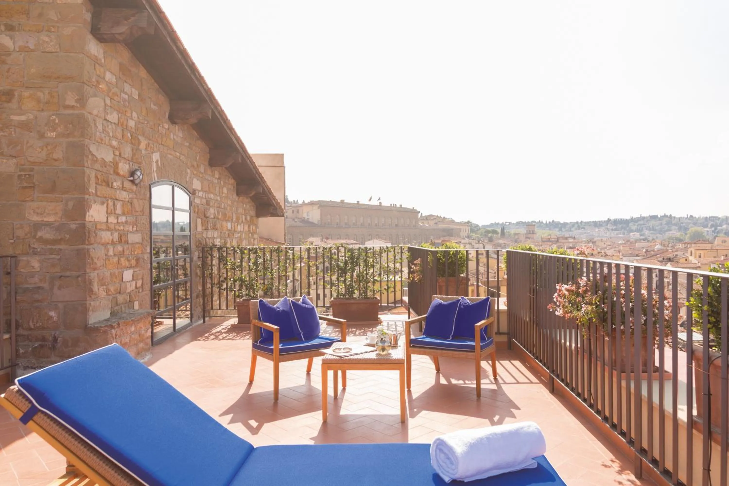 Balcony/Terrace in Hotel Lungarno - Lungarno Collection