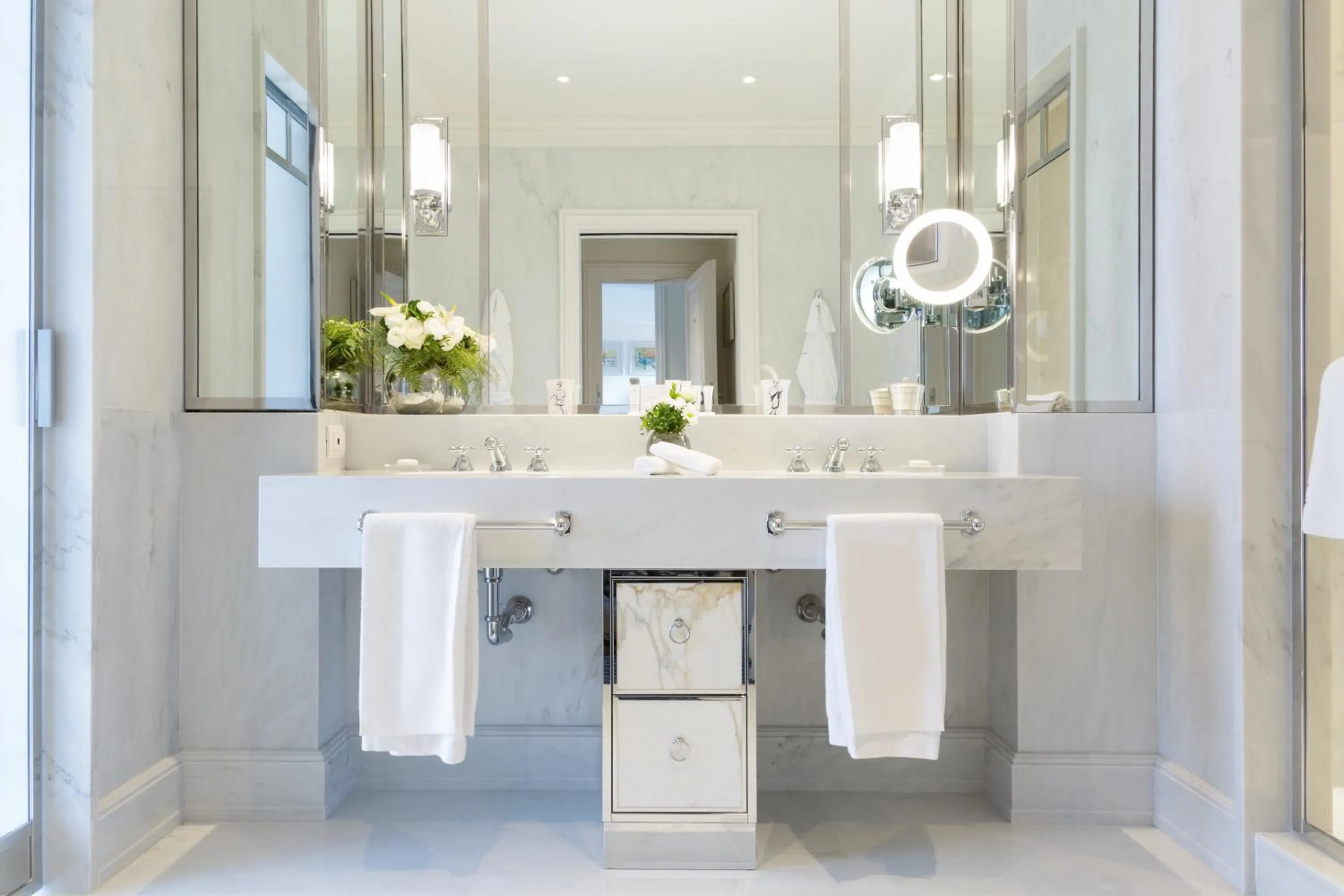 Bathroom in Hotel Lungarno - Lungarno Collection