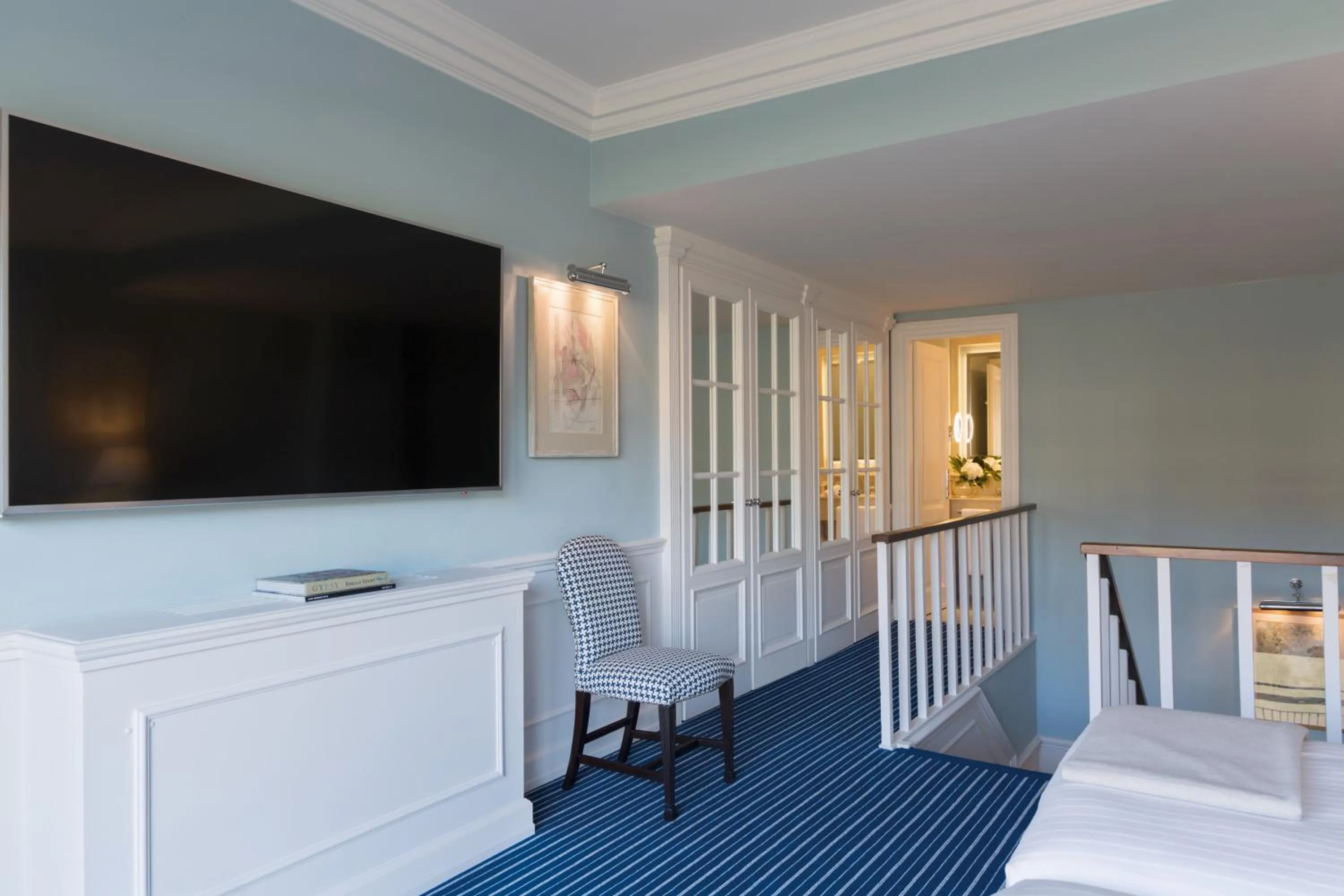 Bedroom, Bed in Hotel Lungarno - Lungarno Collection