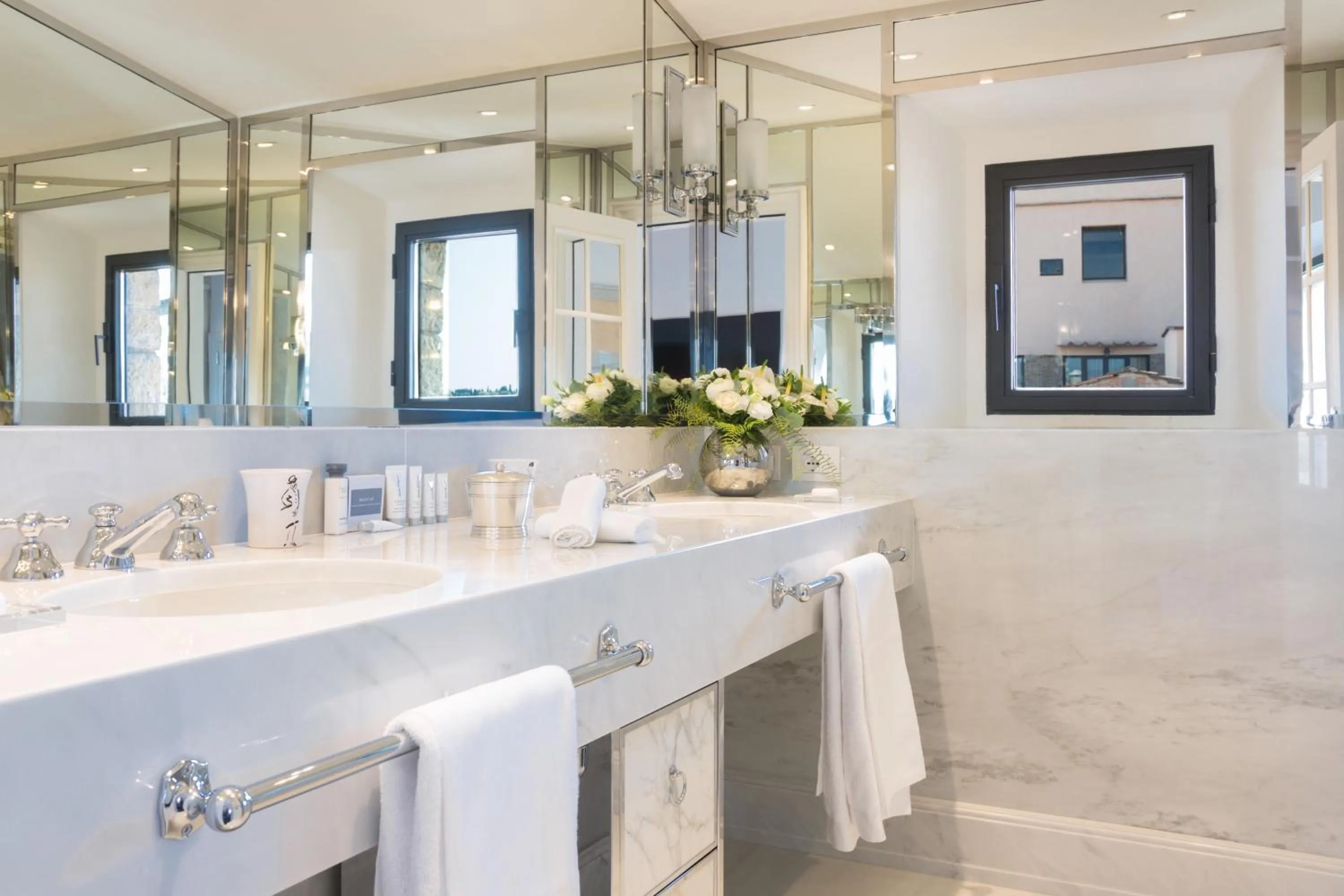 Bathroom in Hotel Lungarno - Lungarno Collection