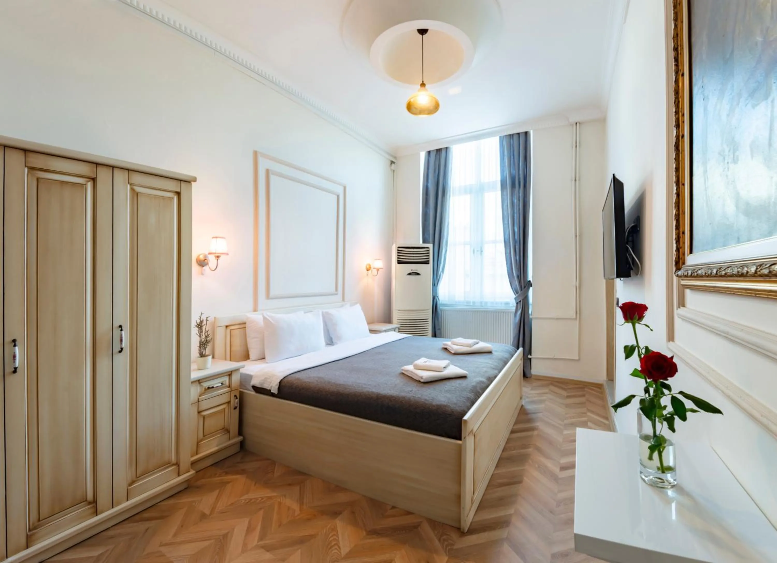 Bed in Cezayir Rooms