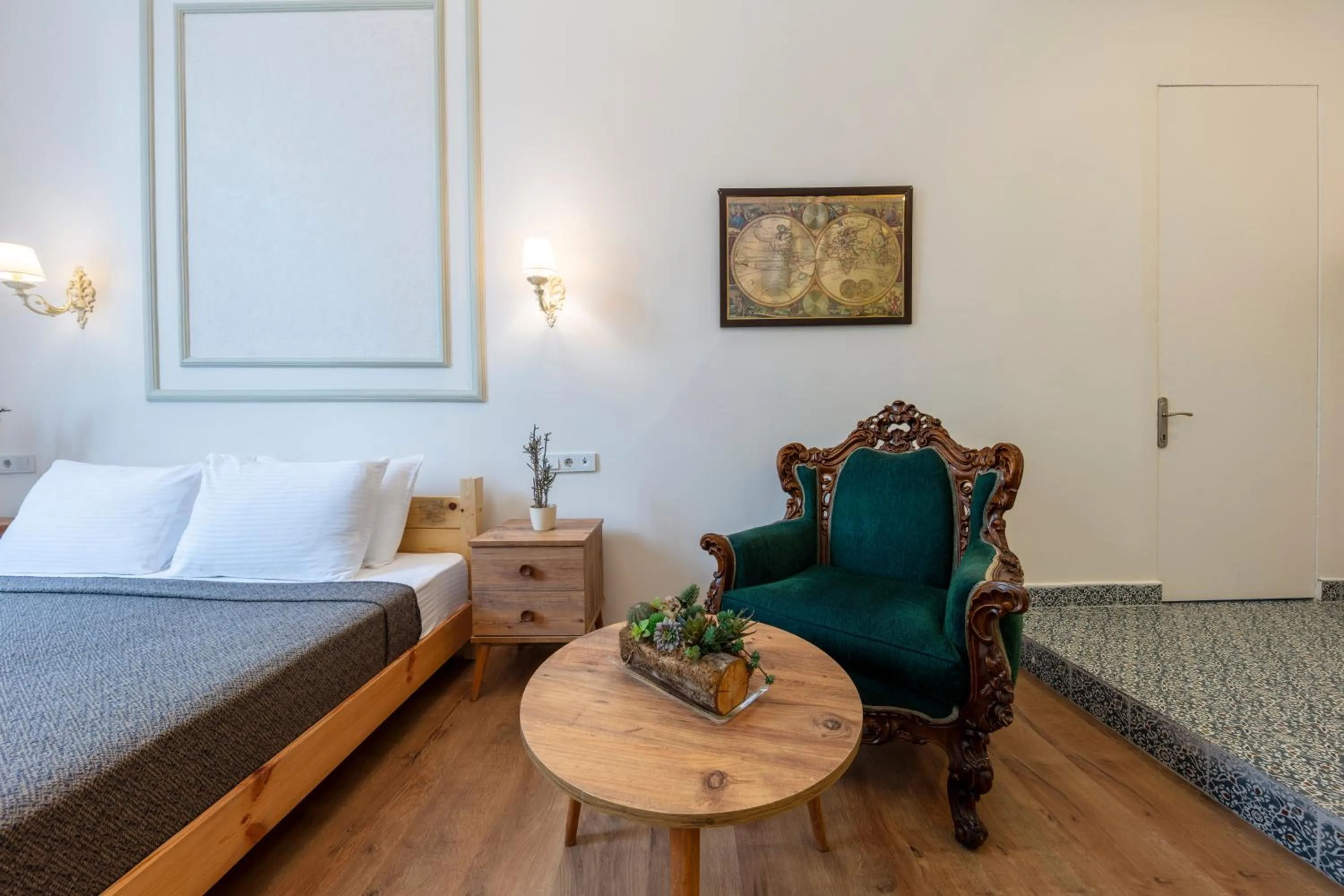 Bed in Cezayir Rooms