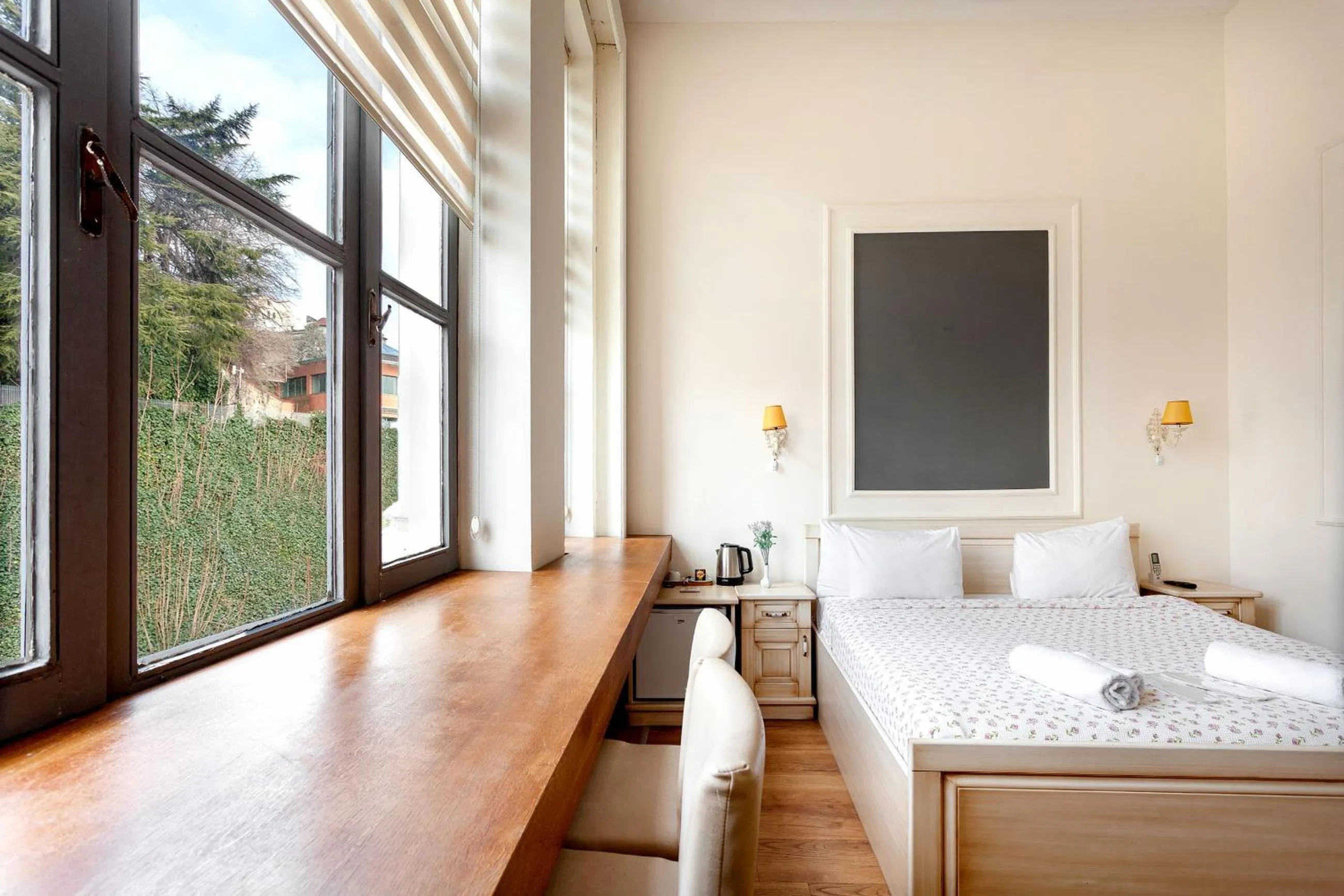 View (from property/room), Bed in Cezayir Rooms