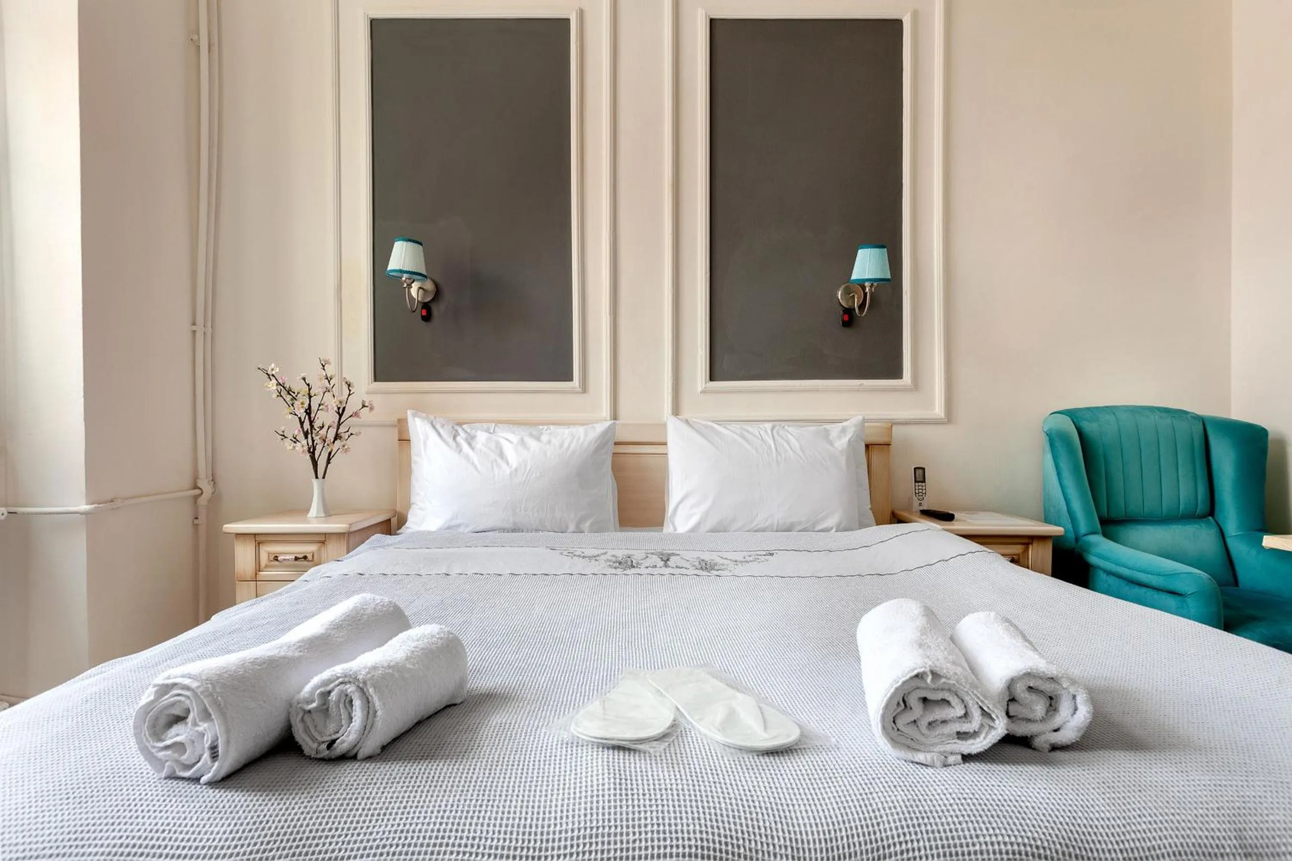 Bed in Cezayir Rooms