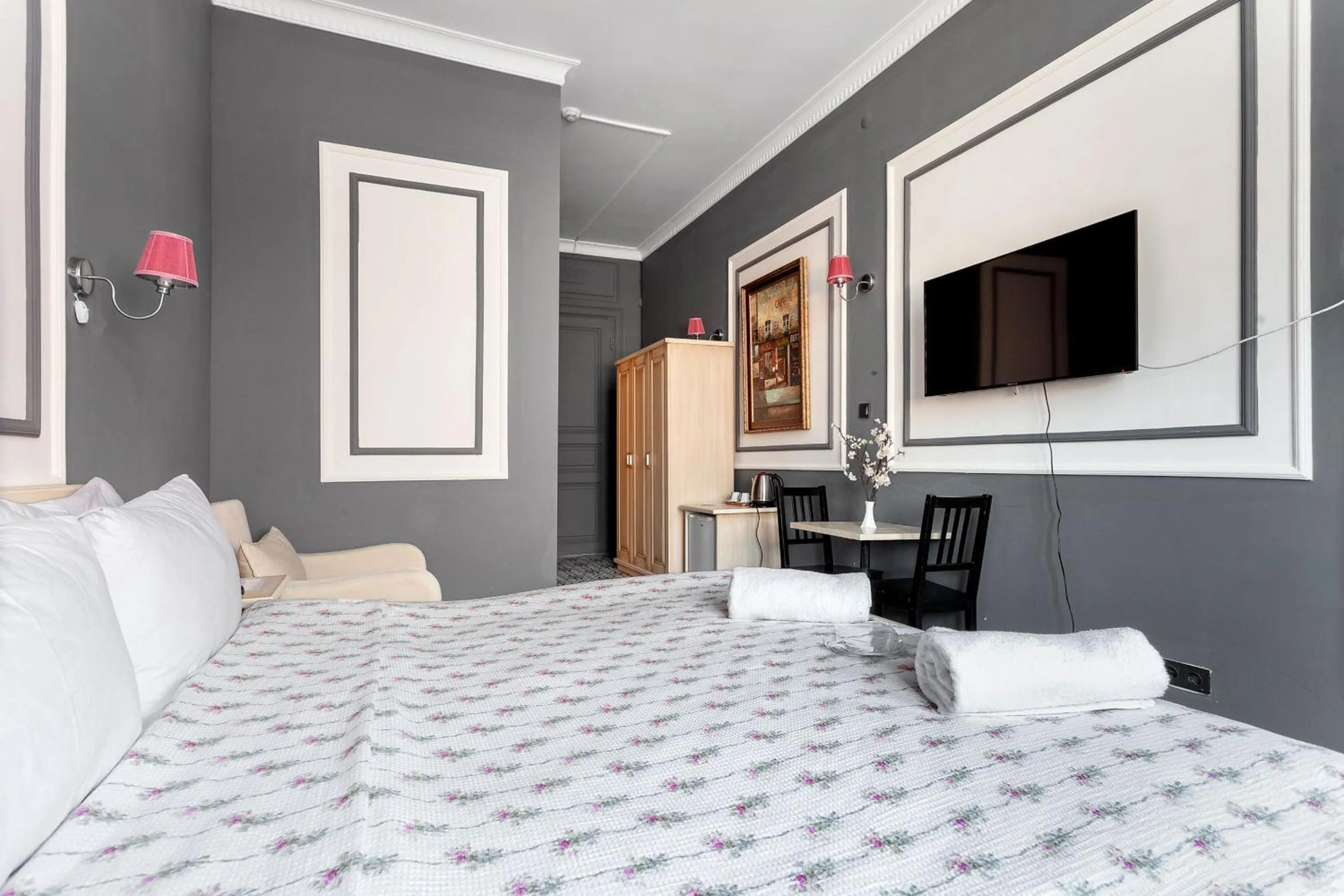 Bed in Cezayir Rooms