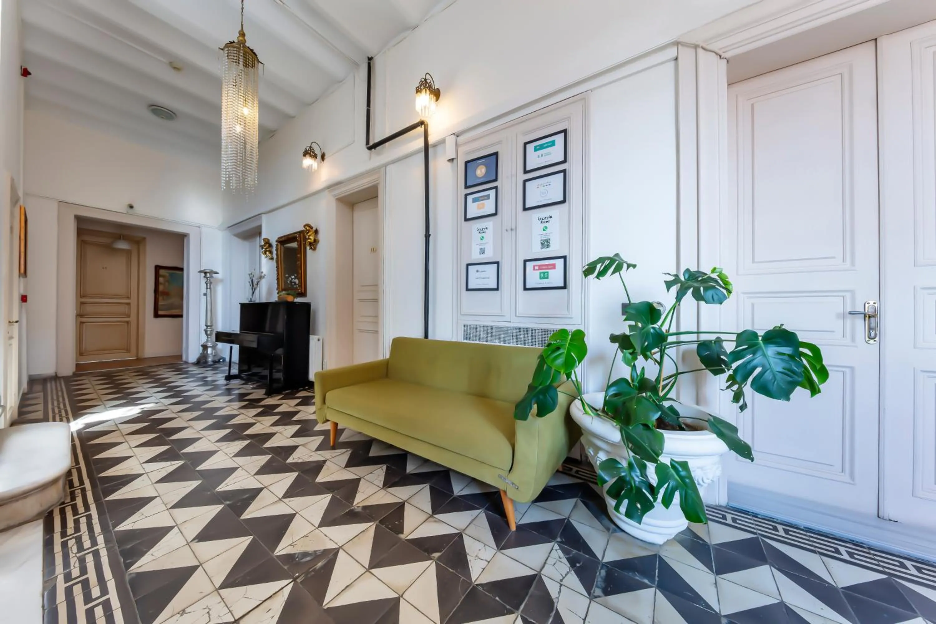 Property building in Cezayir Rooms