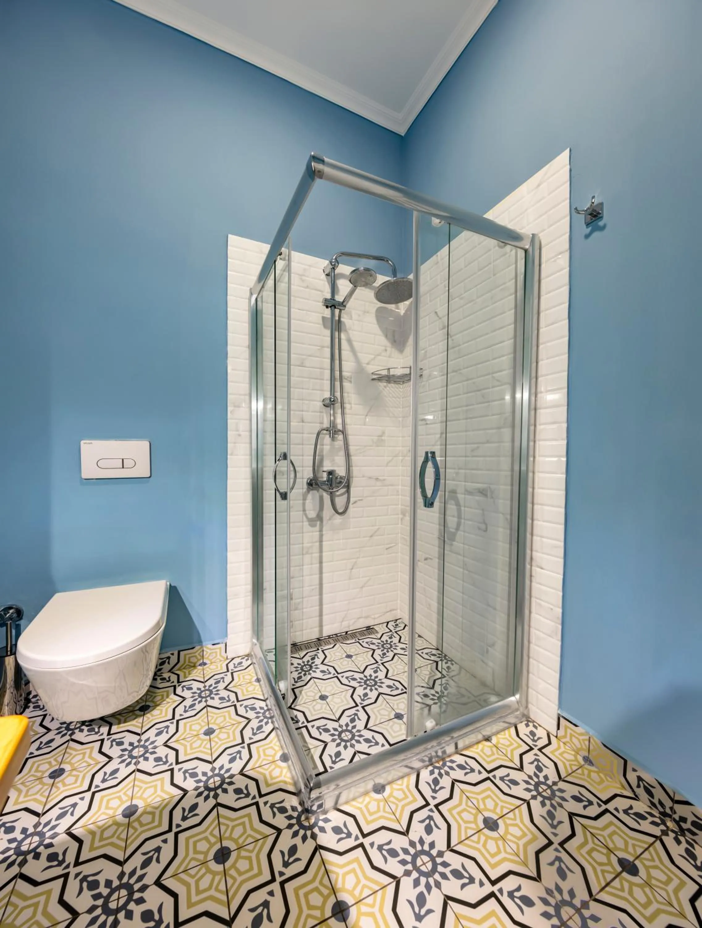 Bathroom in Cezayir Rooms