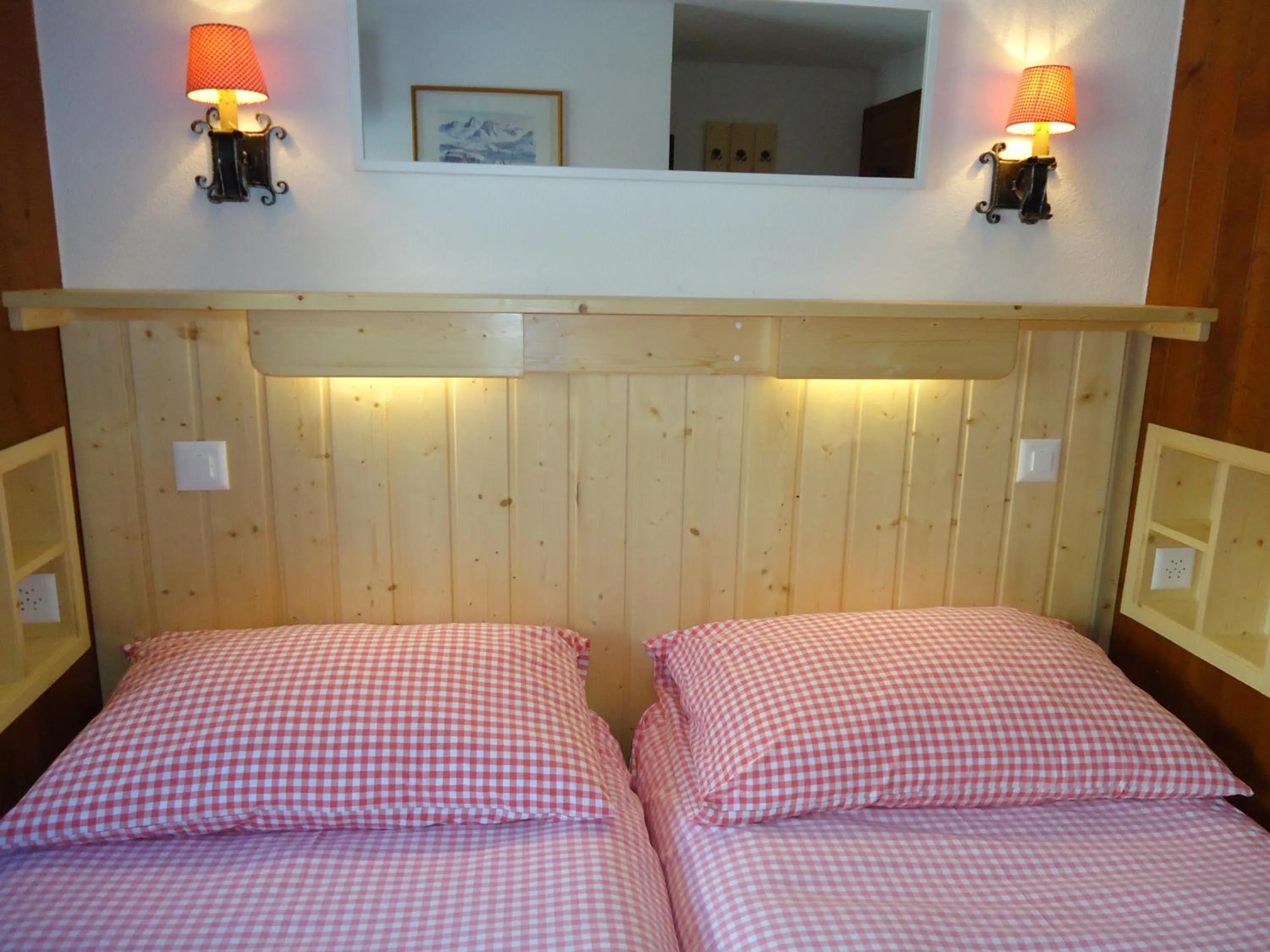 Bedroom, Bed in Hotel Mirabeau