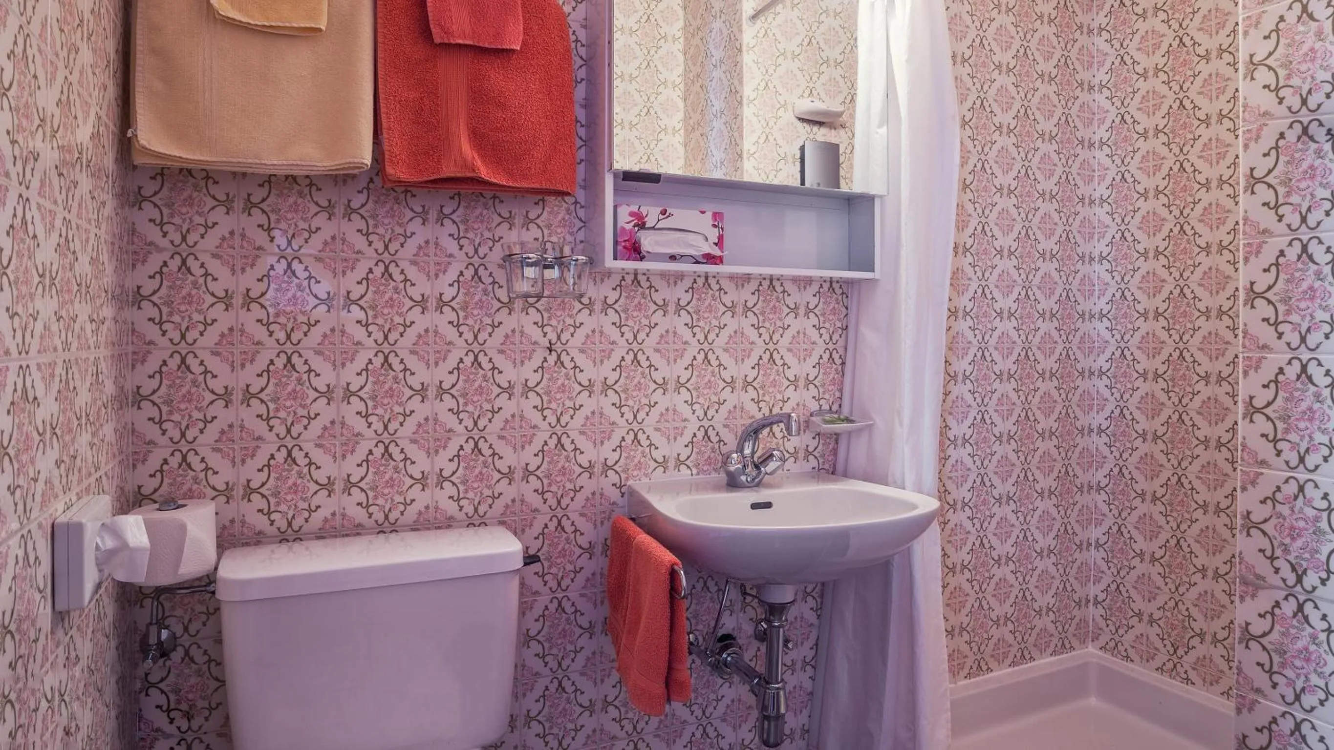 Bathroom in Hotel Mirabeau