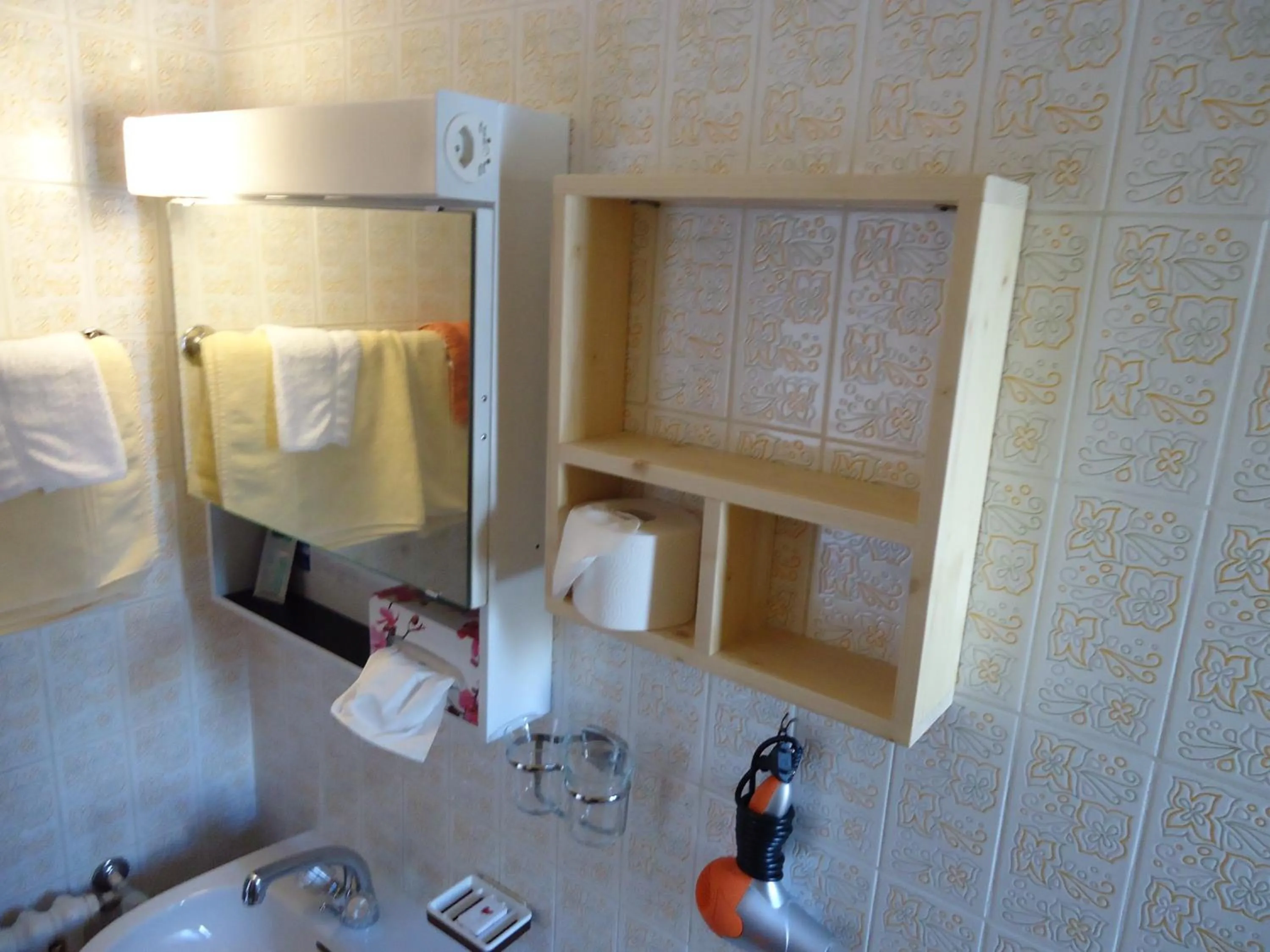 Bathroom in Hotel Mirabeau