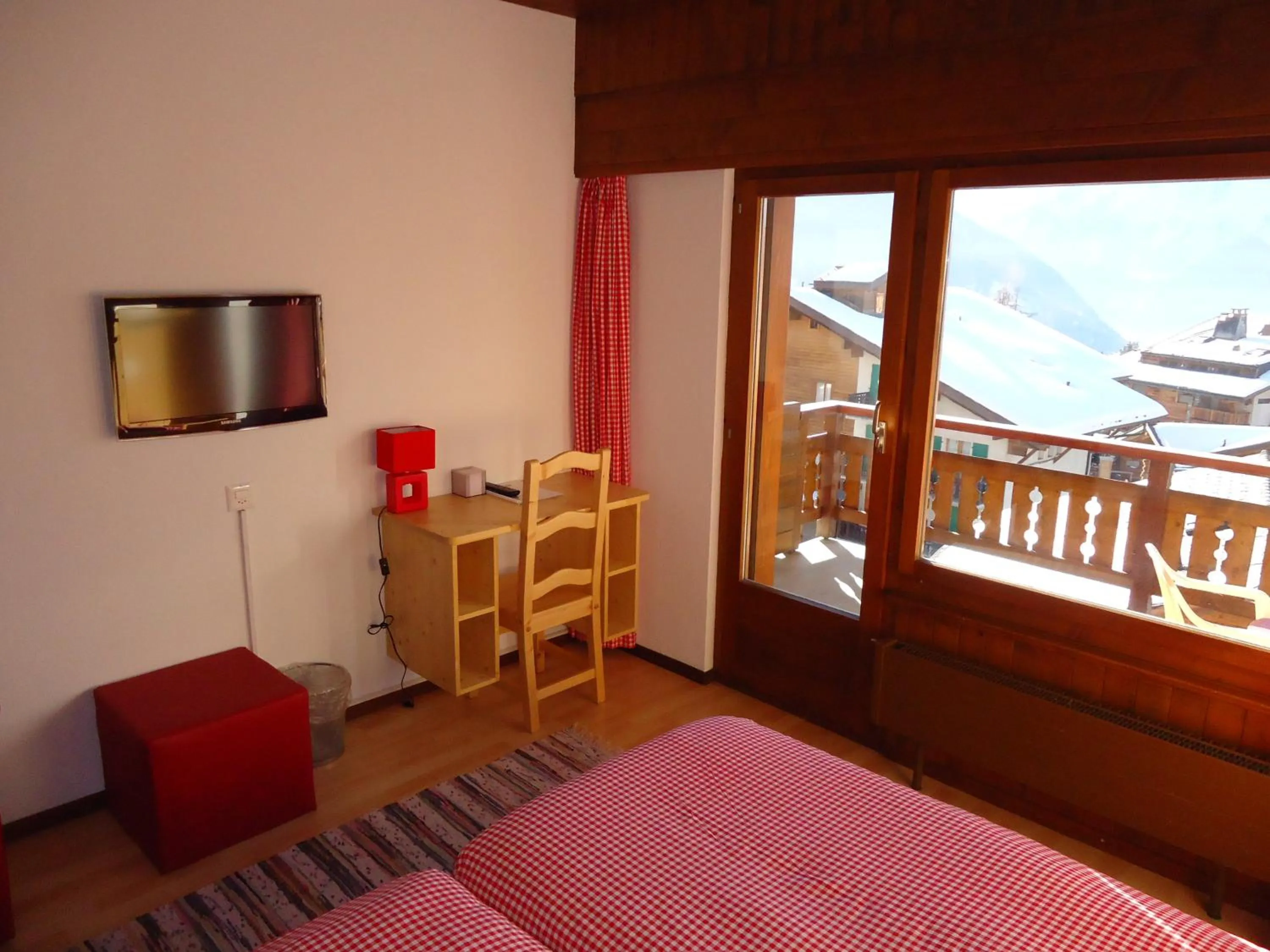 Bedroom, Bed in Hotel Mirabeau