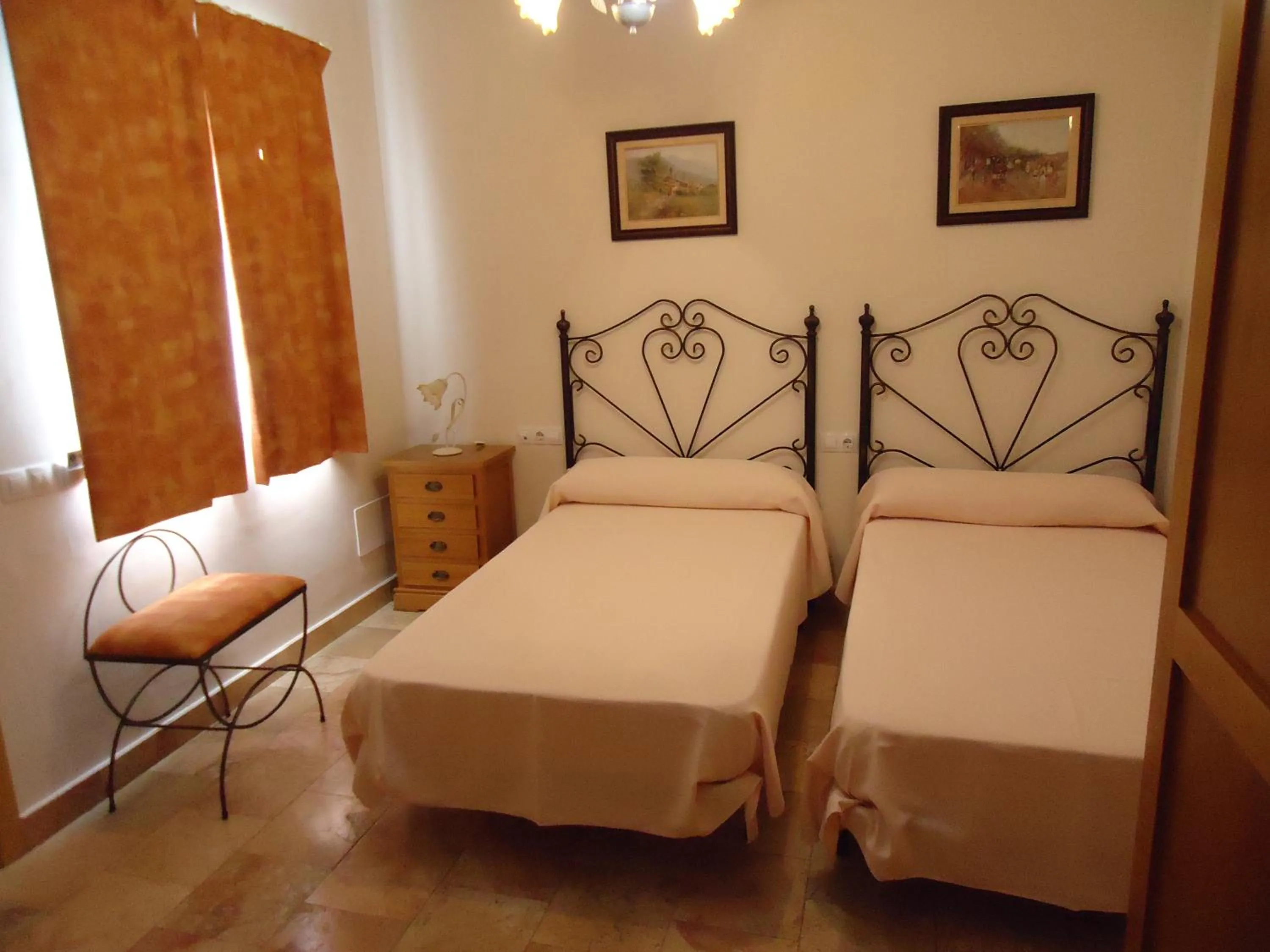 Bed in Hotel Antequera Rural Fortes La Nuit