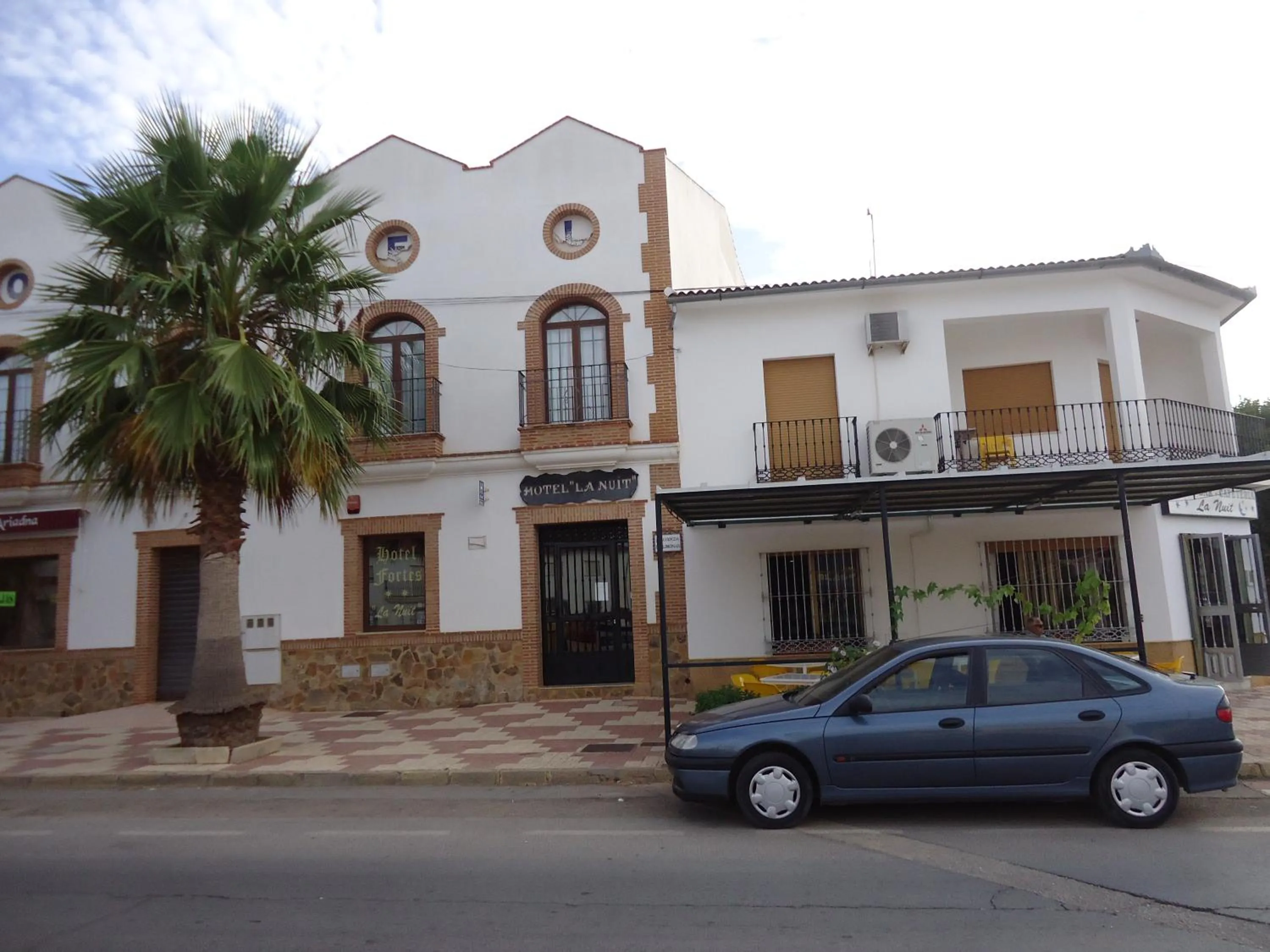 Property building in Hotel Antequera Rural Fortes La Nuit