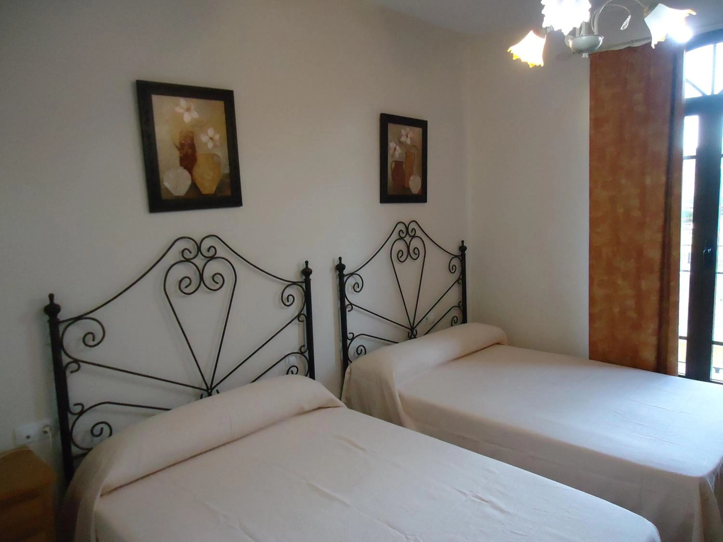 Bedroom, Bed in Hotel Antequera Rural Fortes La Nuit