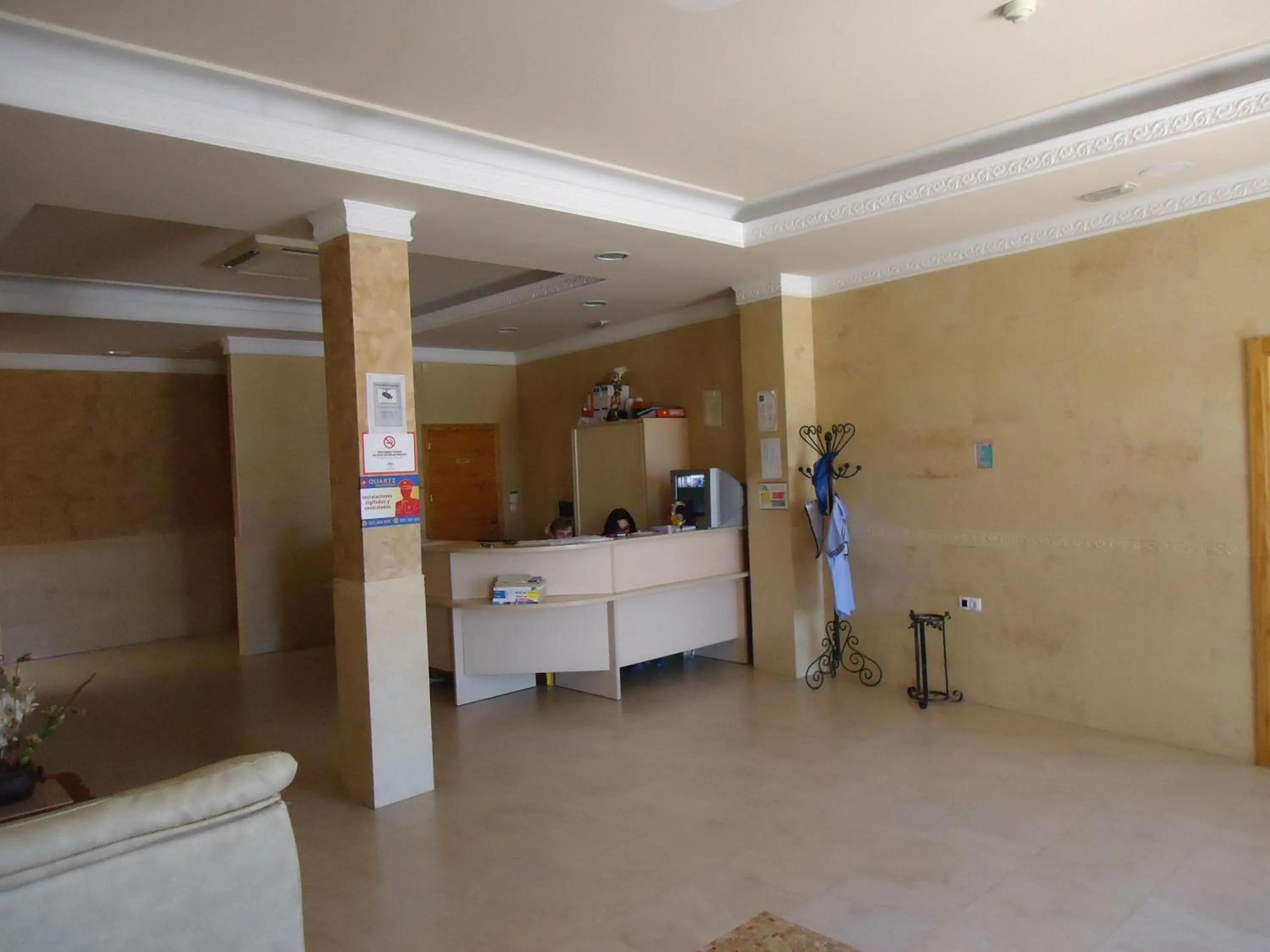 Communal lounge/ TV room in Hotel Antequera Rural Fortes La Nuit