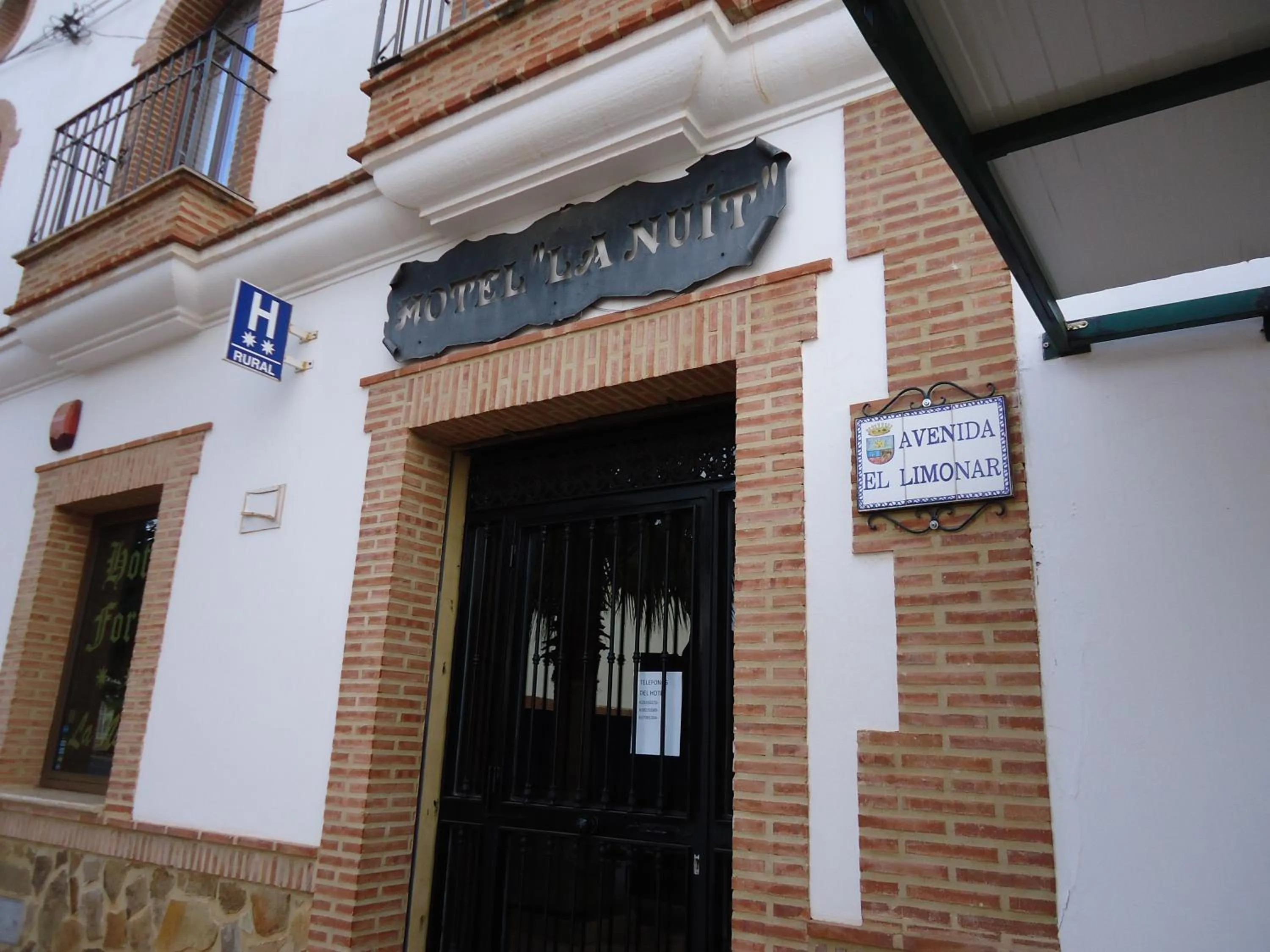 Facade/entrance in Hotel Antequera Rural Fortes La Nuit