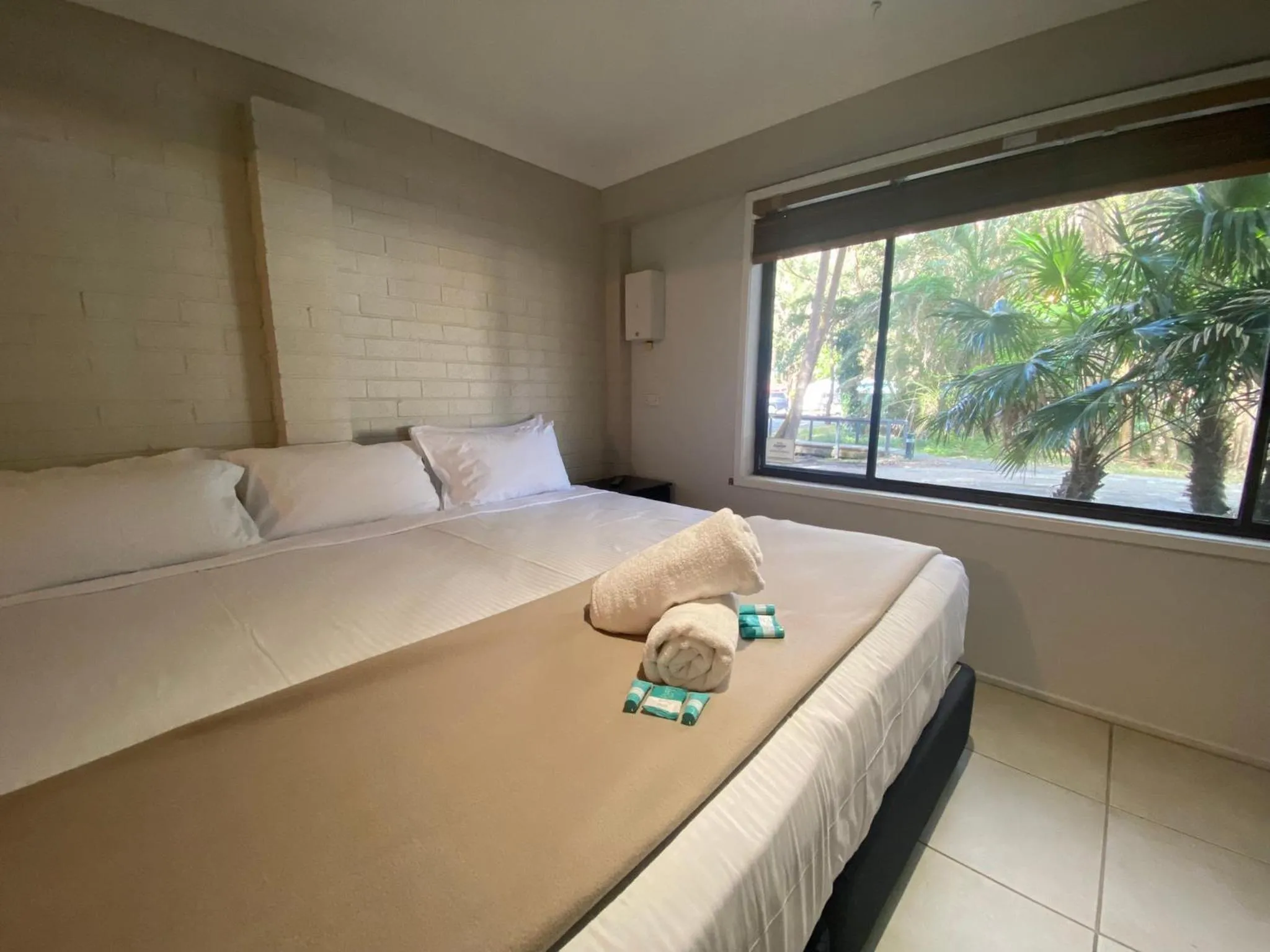 Bedroom, Bed in Tiona Holiday Park