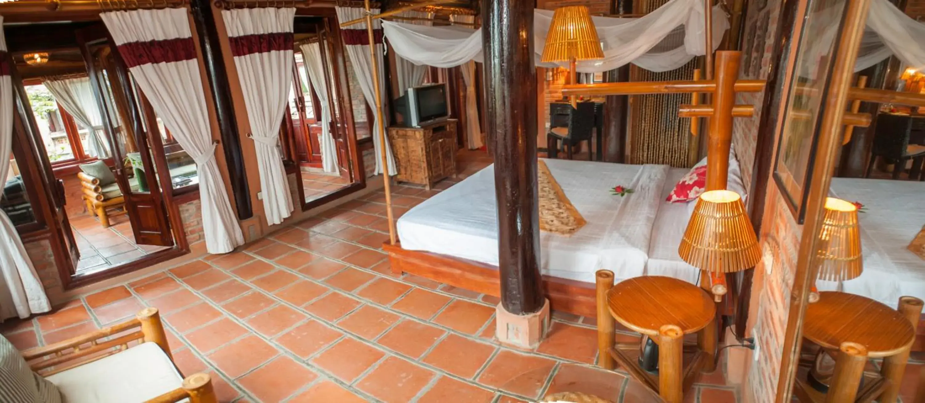 Suite with Sea View in Van Chai Resort Suite with Sea View in Van Chai Resort