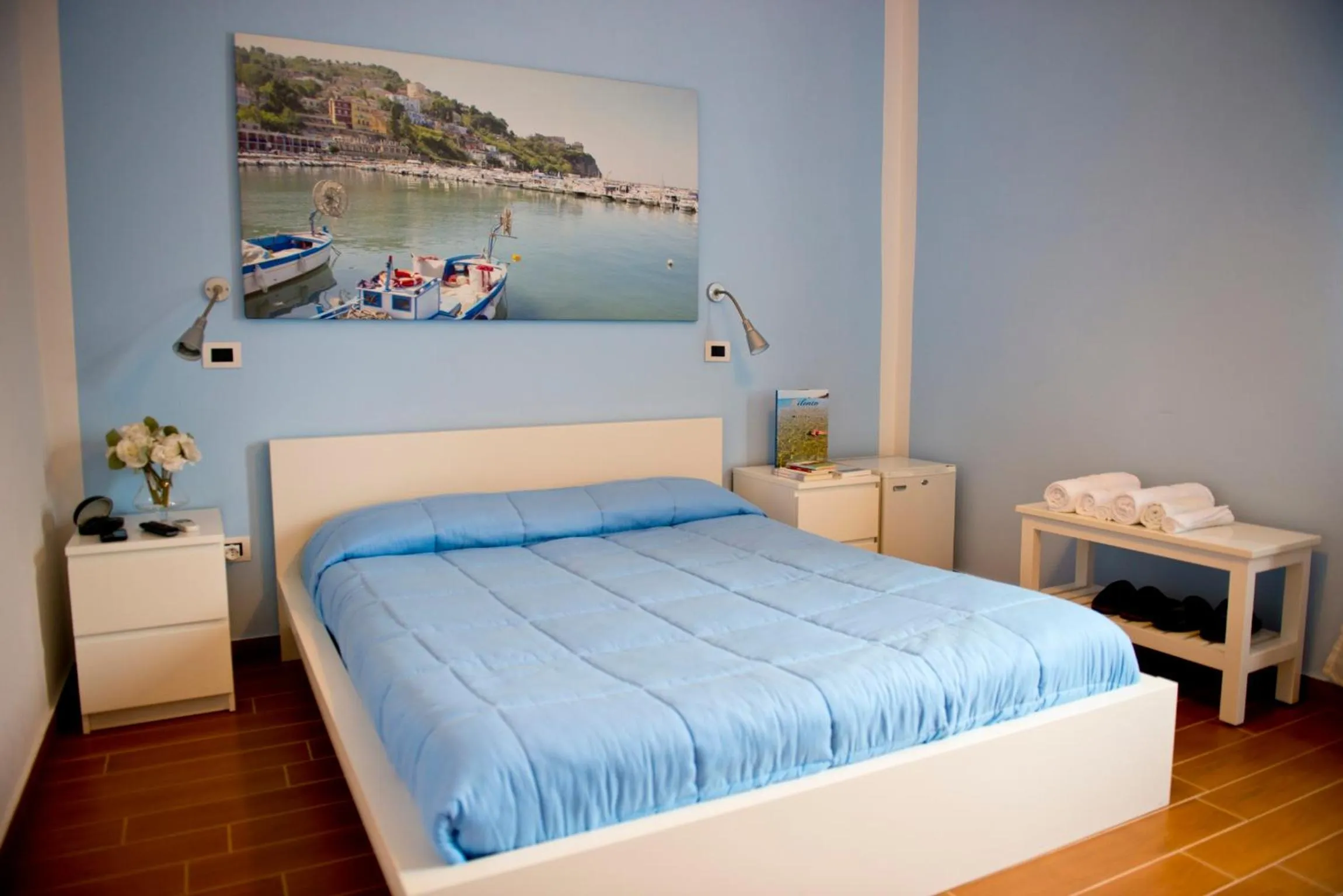 Photo of the whole room, Bed in I Delfini