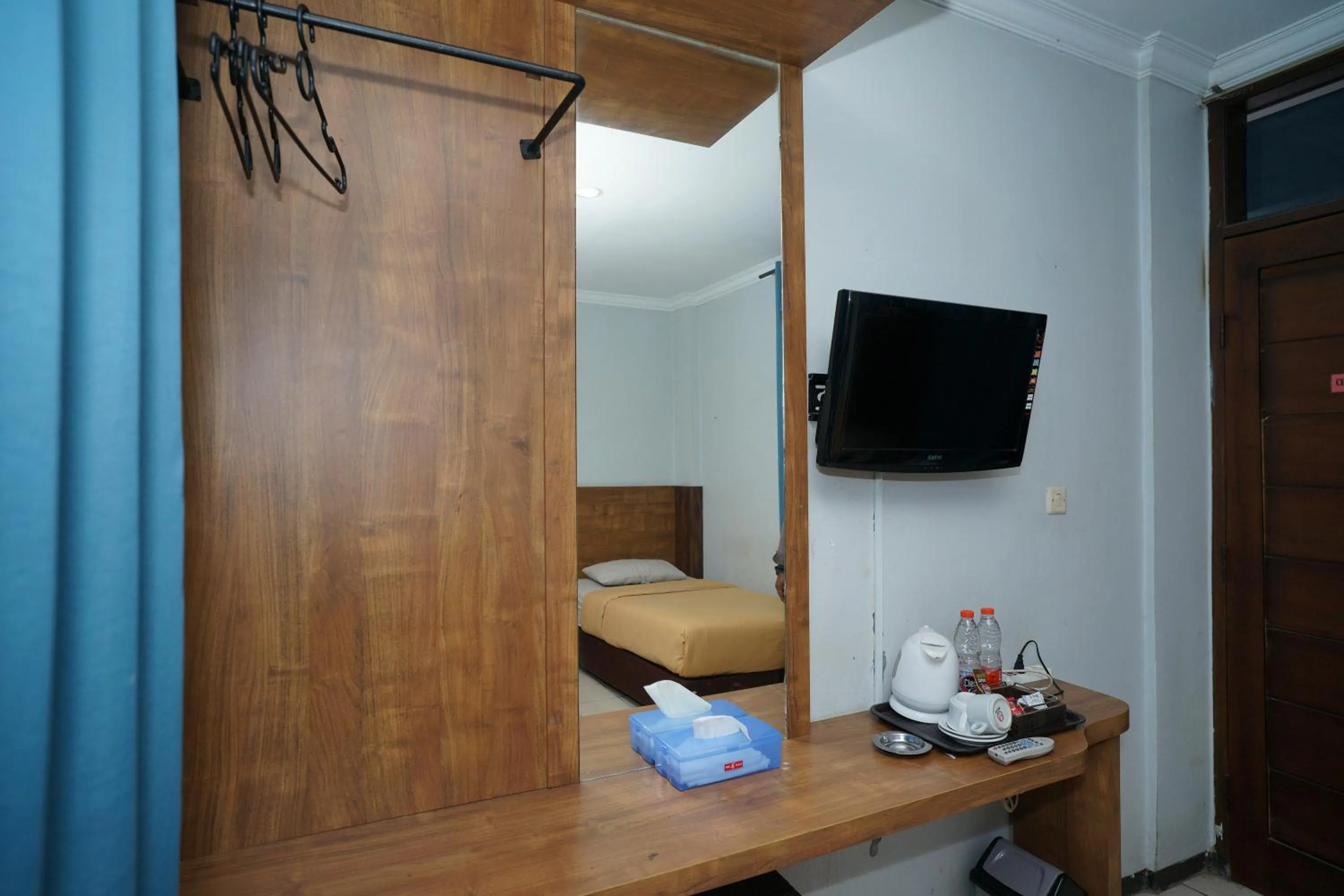 TV and multimedia in Hotel Puri Pangalengan