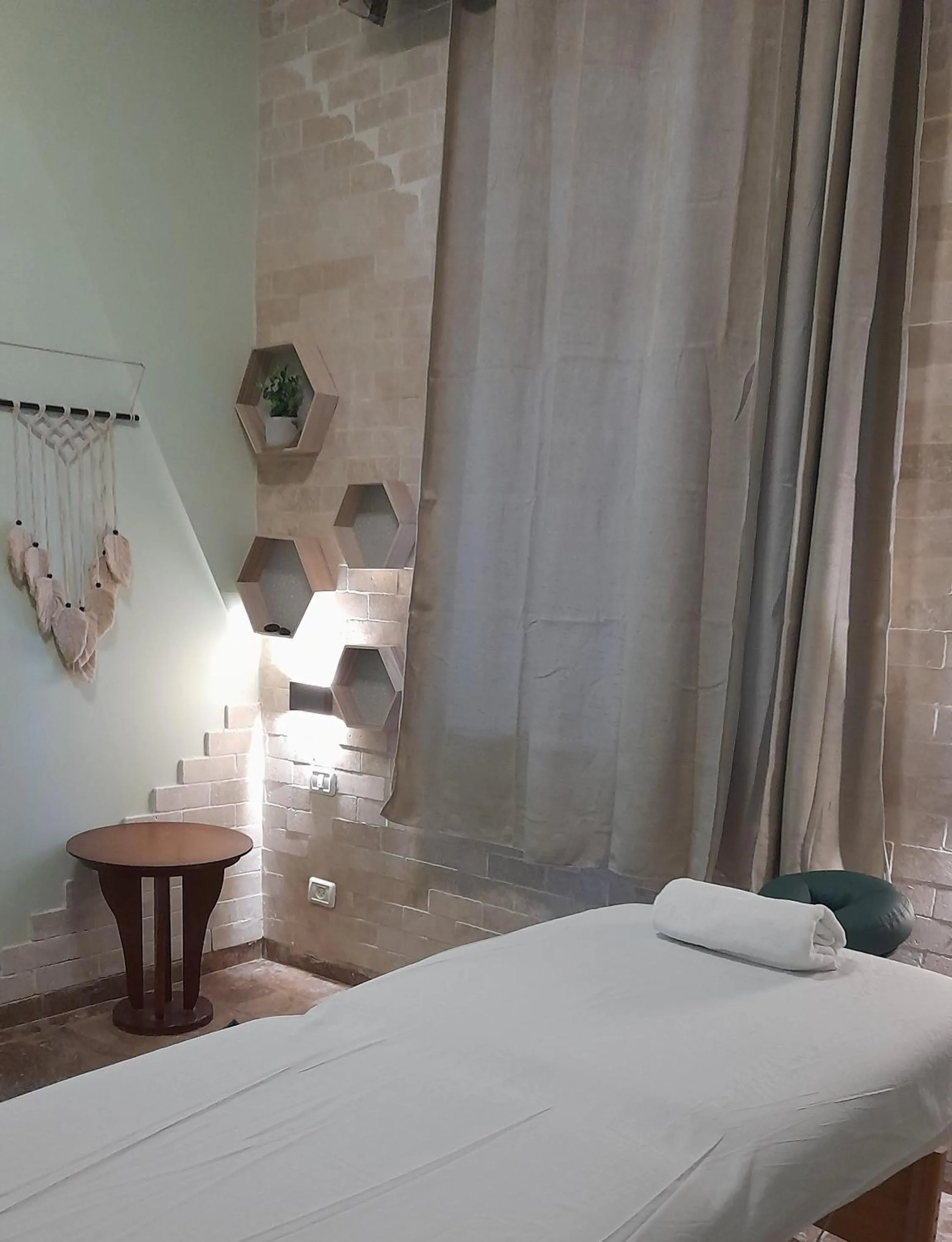 Spa and wellness centre/facilities, Bed in The Colony Hotel