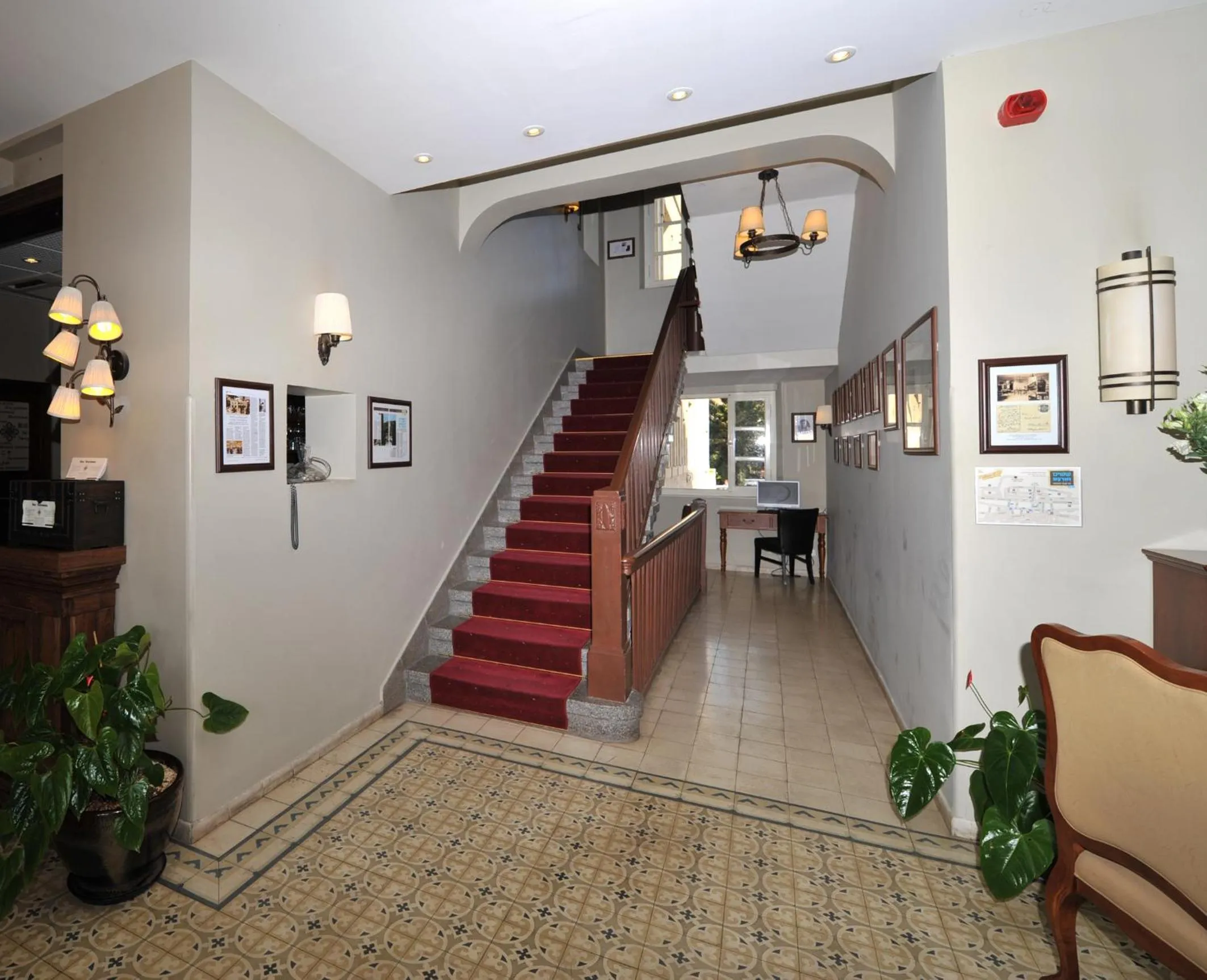 Lobby or reception in The Colony Hotel