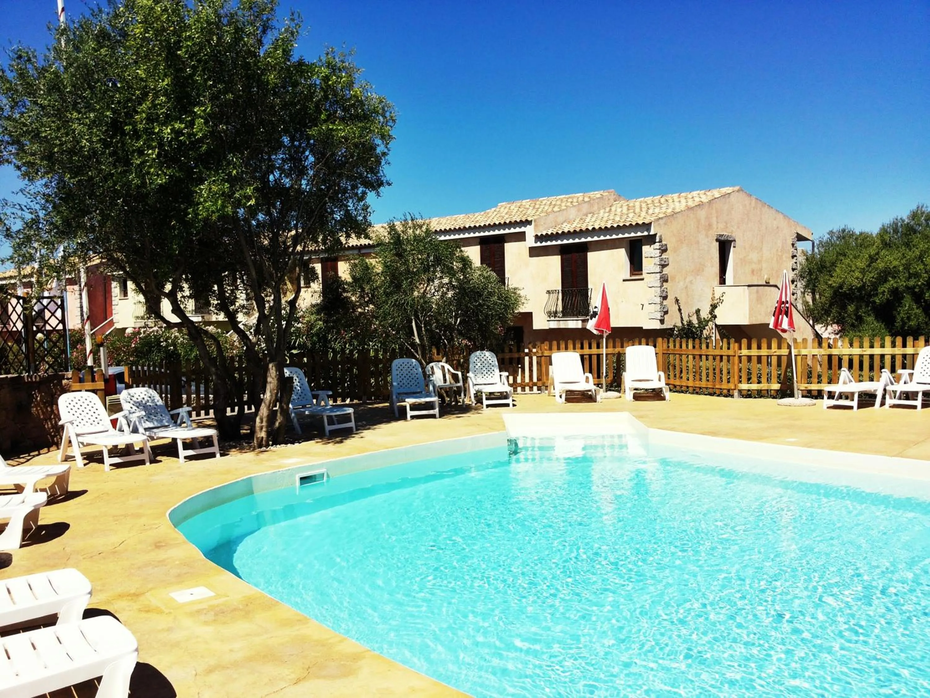 Swimming pool in Residence Costa Del Turchese
