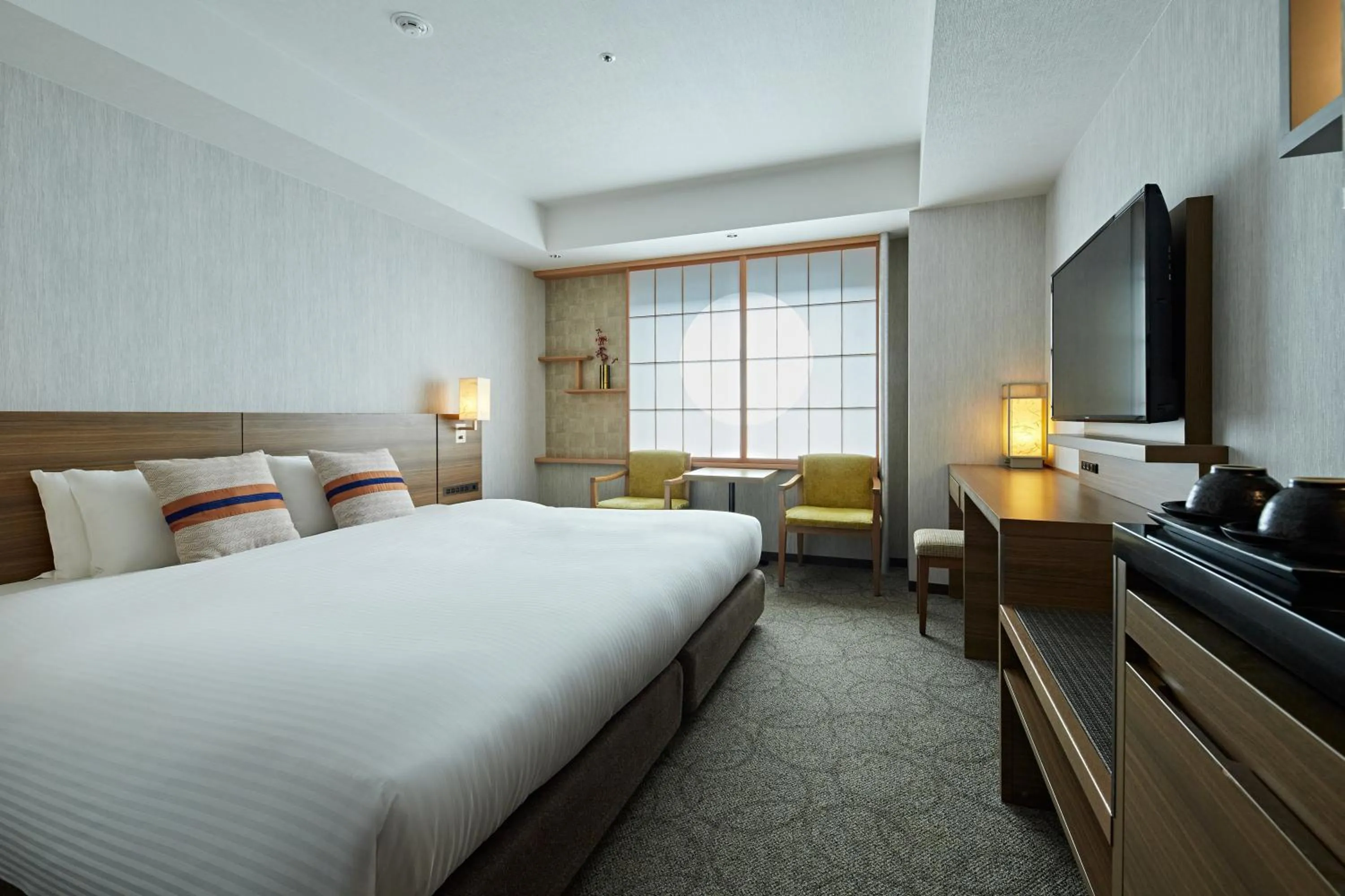 Photo of the whole room, Bed in Mitsui Garden Hotel Kyoto Station