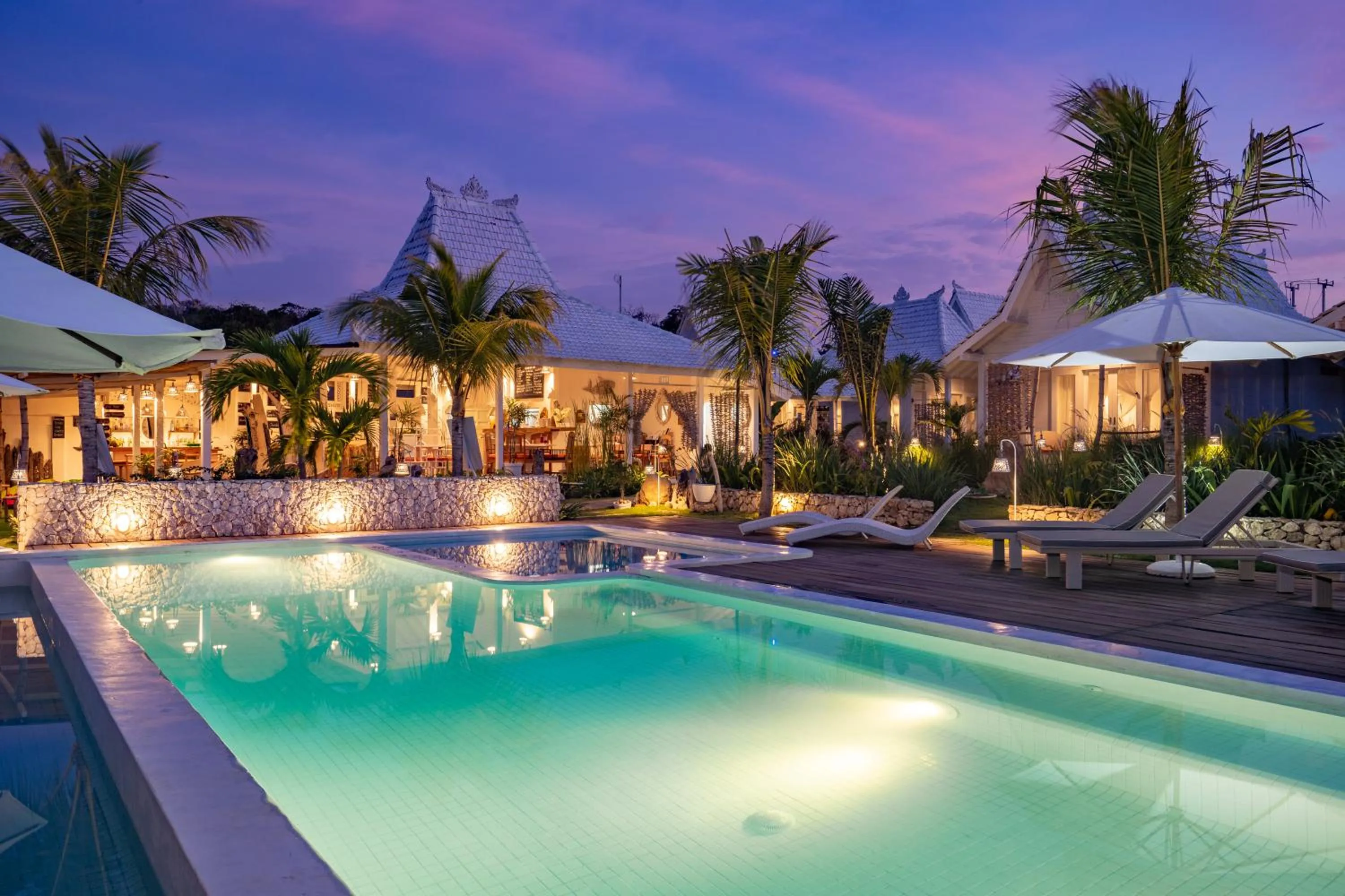 Night in Paus Putih Hotel